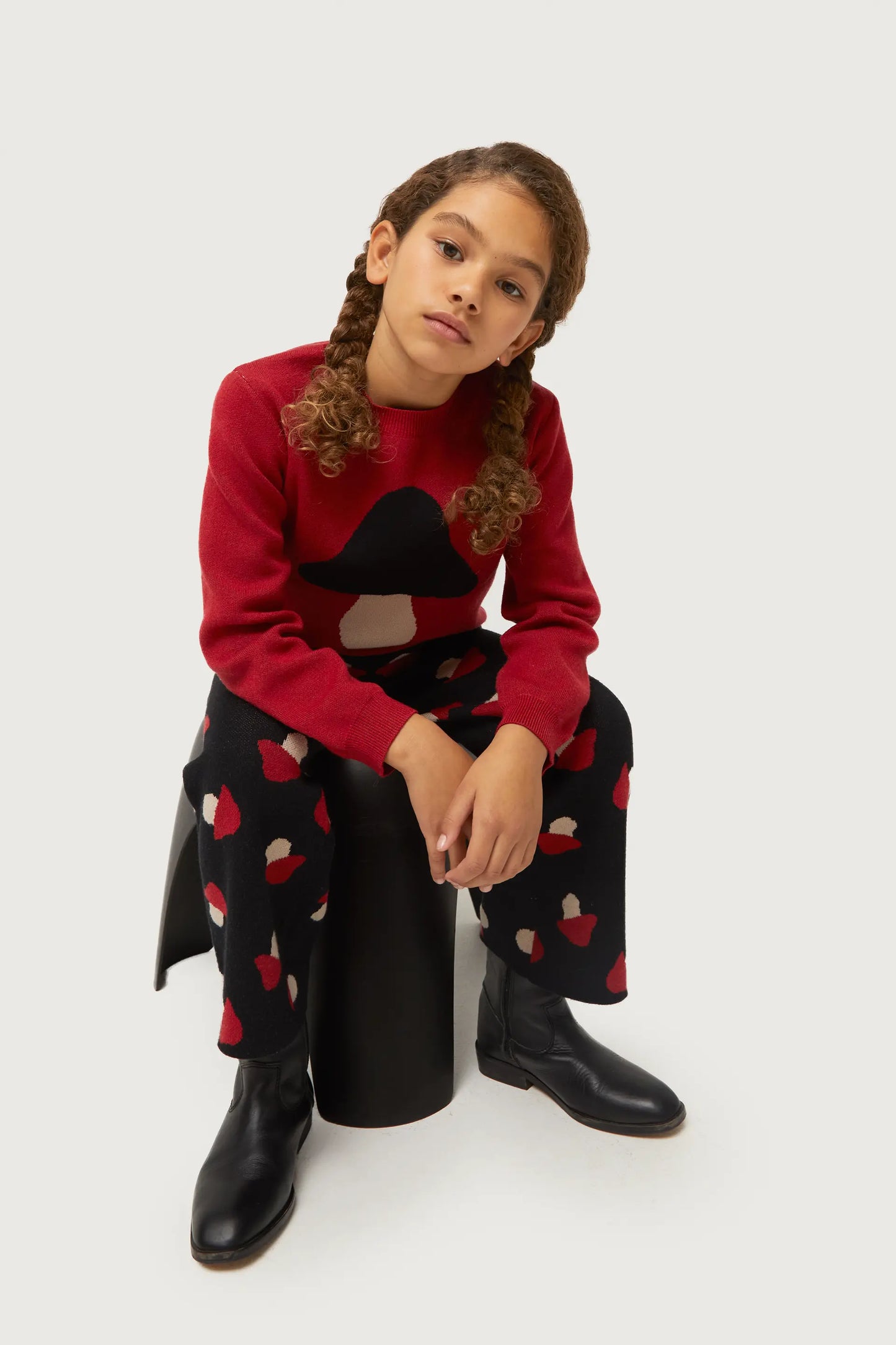 Girl's jacquard knit sweater with mushroom print