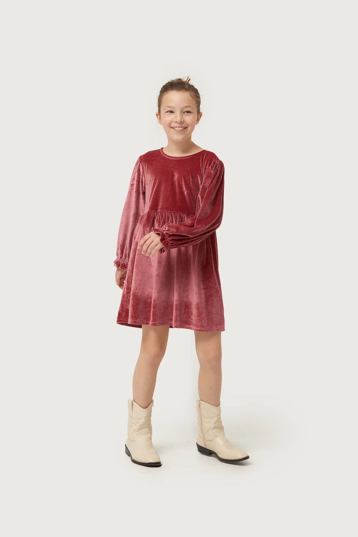 Short pink velvet girl's dress