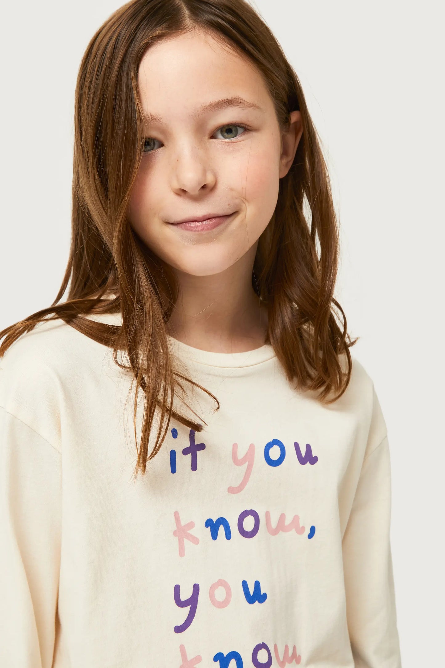 Girl's T-shirt with If you know, you know print