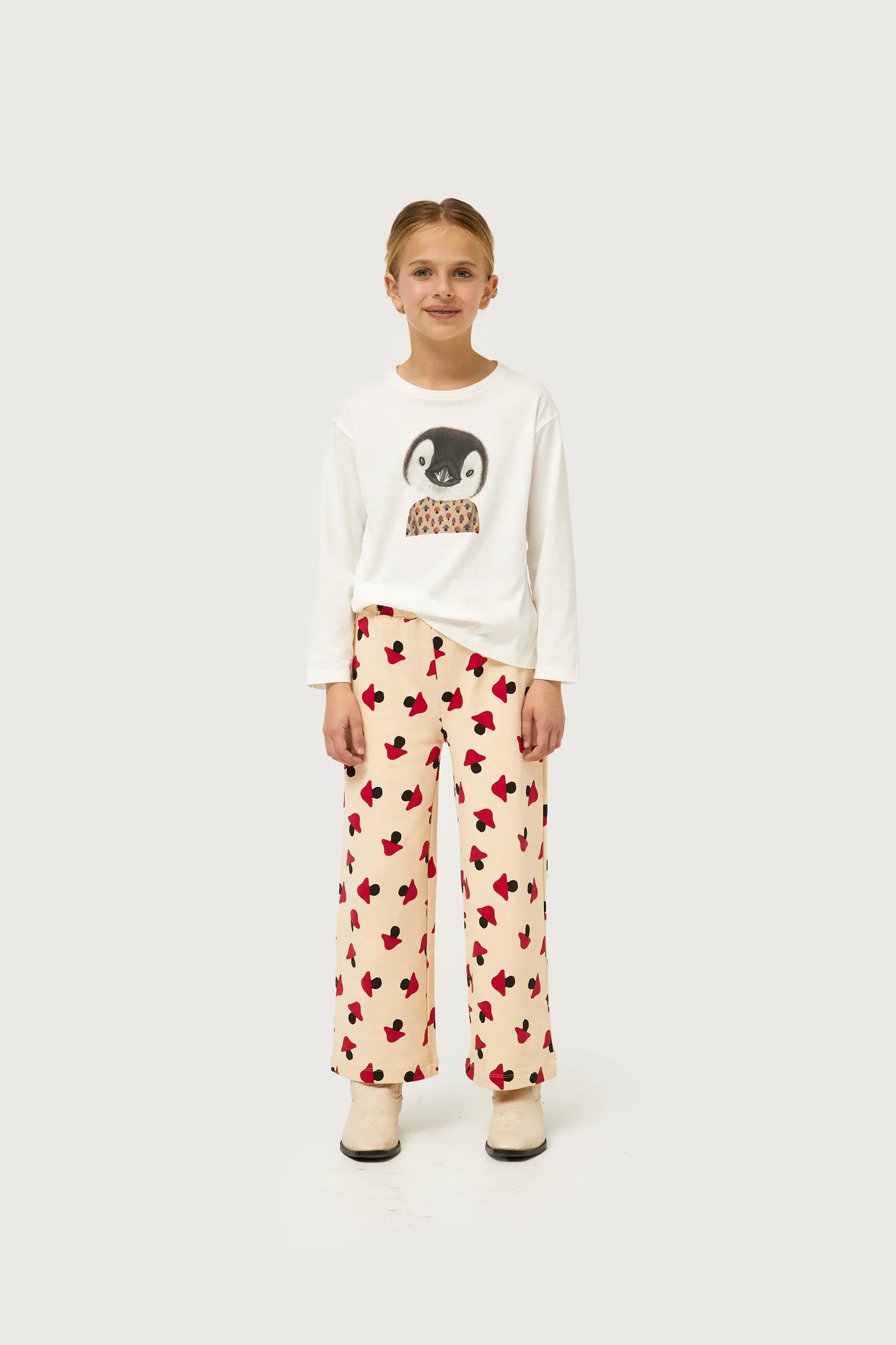 Girl's T-shirt with white penguin print