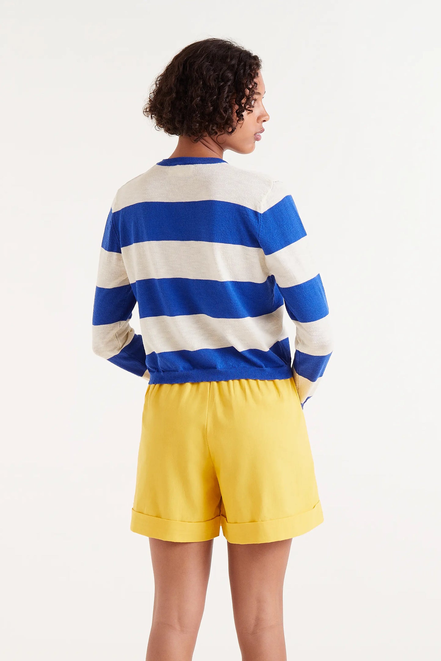 Fine knit jersey with blue stripes