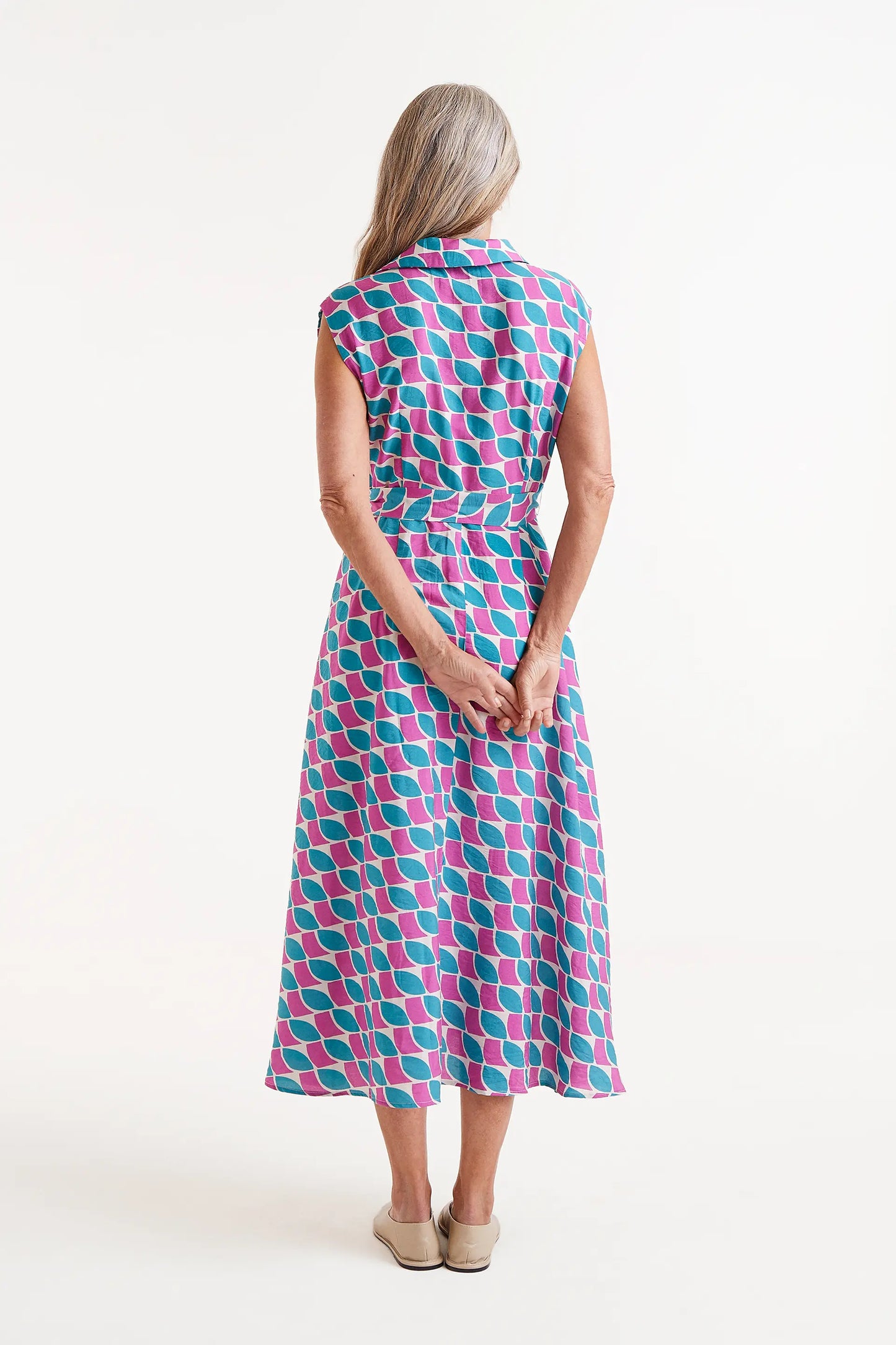 Midi dress with Feathers print