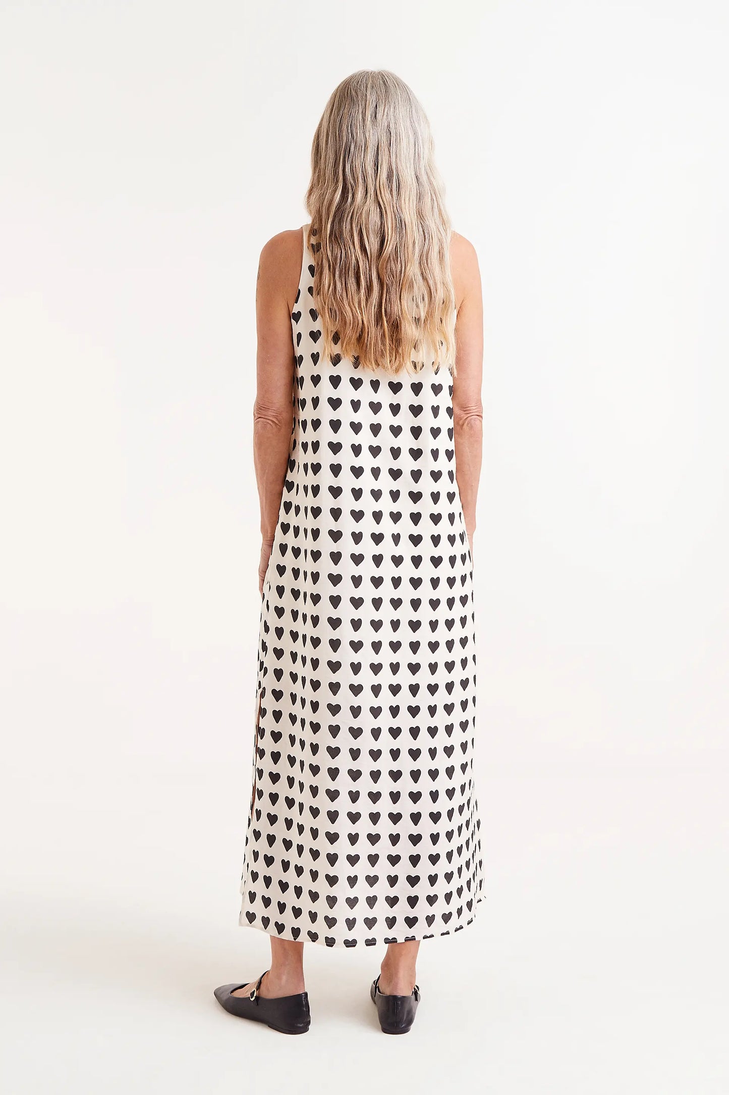 Long dress with heart print