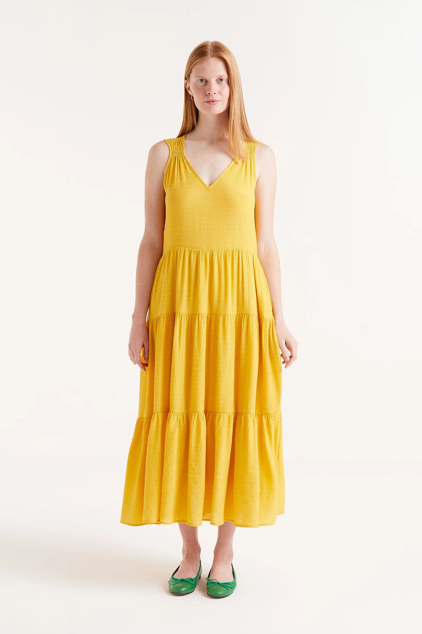 Vestido midi fluido amarillo