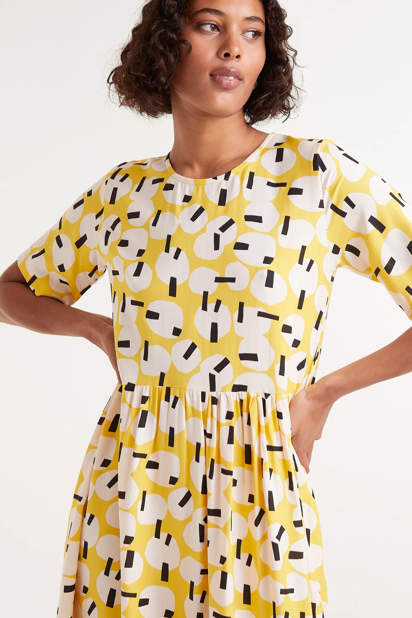 Onigiri geometric midi dress