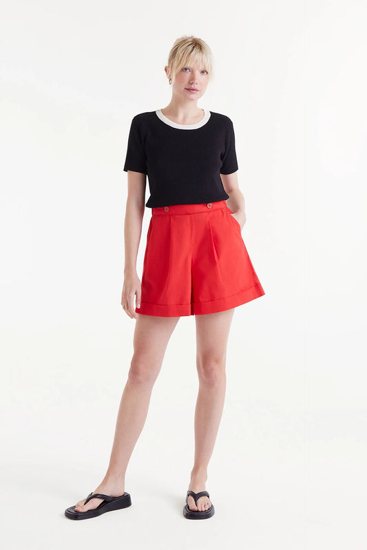 Shorts botones rojo