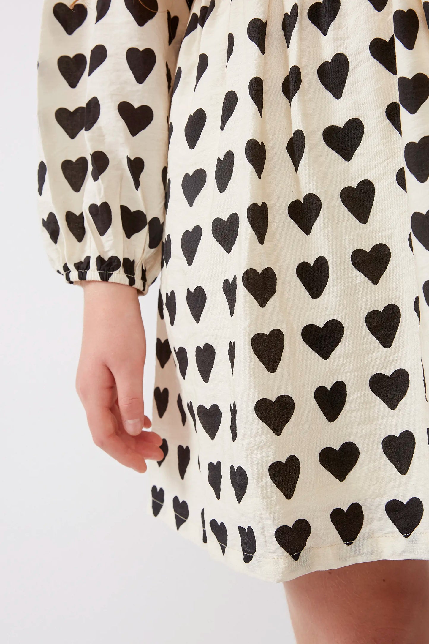 Girl's short dress with heart print