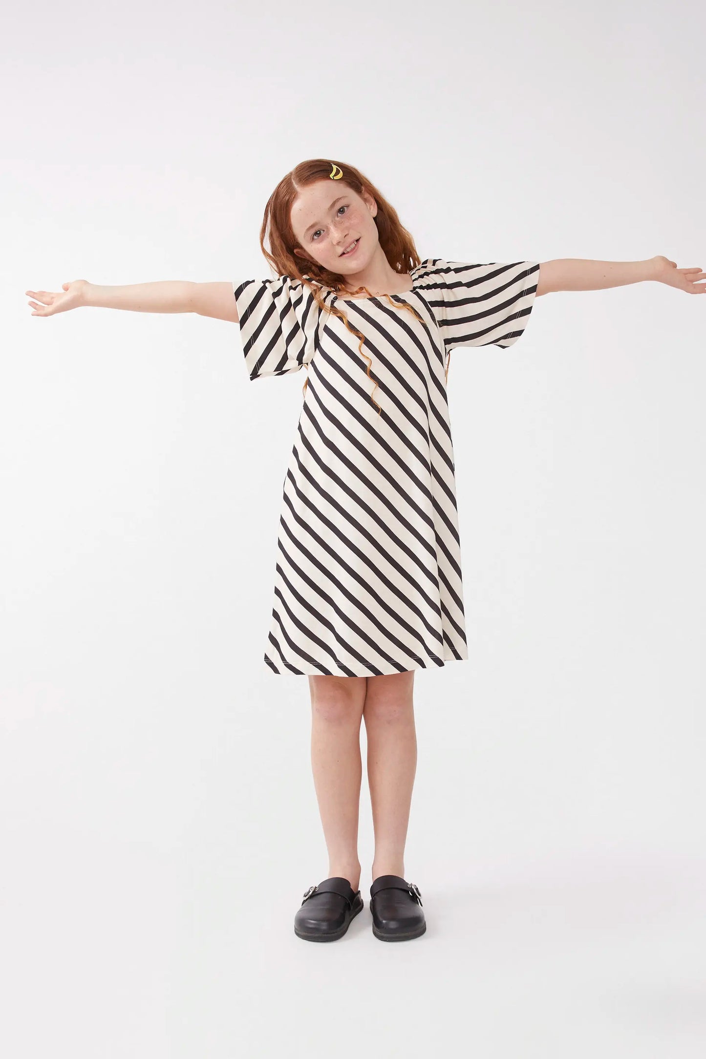 Short dress for girls with stripes Piano