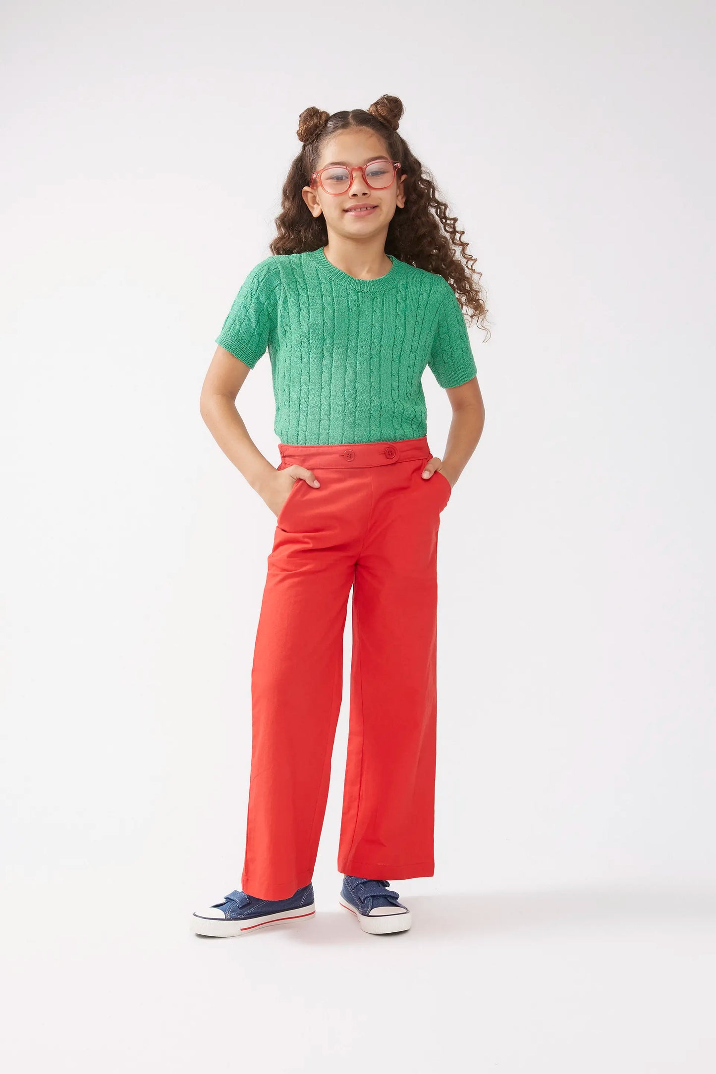 Pantalón de niña recto botones rojo