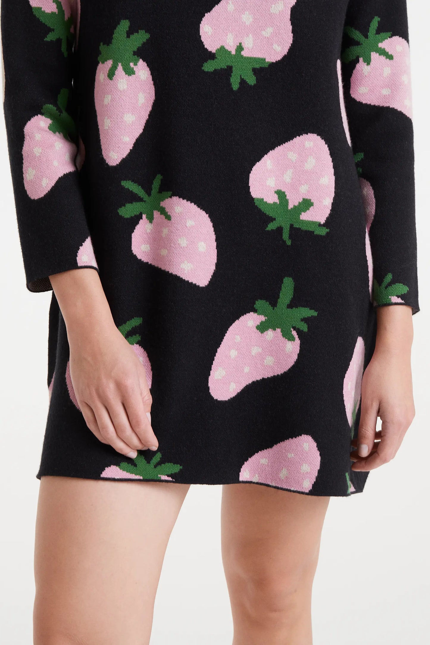 Short jacquard knit dress with Morango print