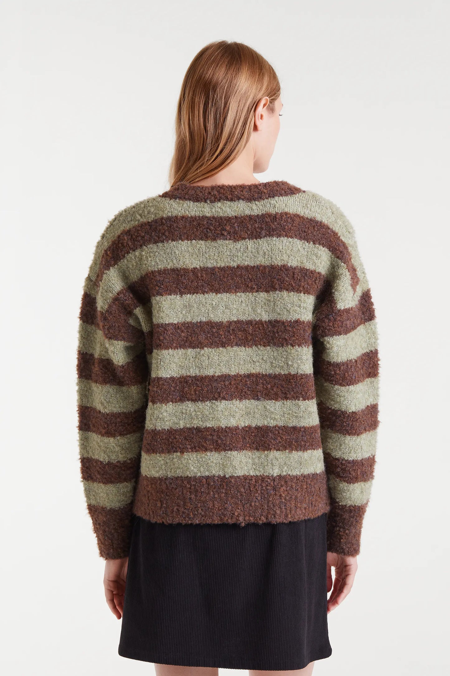 Maglione lavorato a maglia testurizzato a righe marroni e verdi