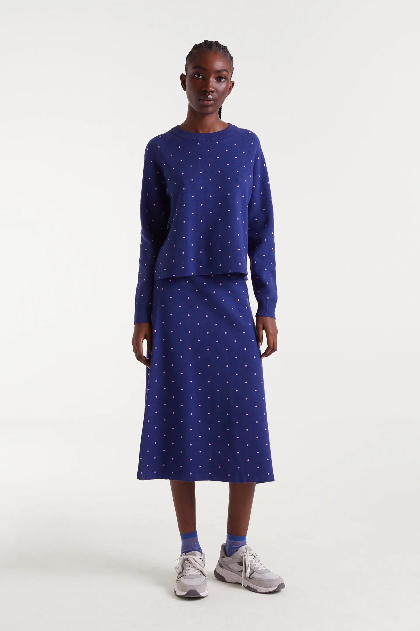 Gonna midi in maglia jacquard a pois, blu navy e rosa