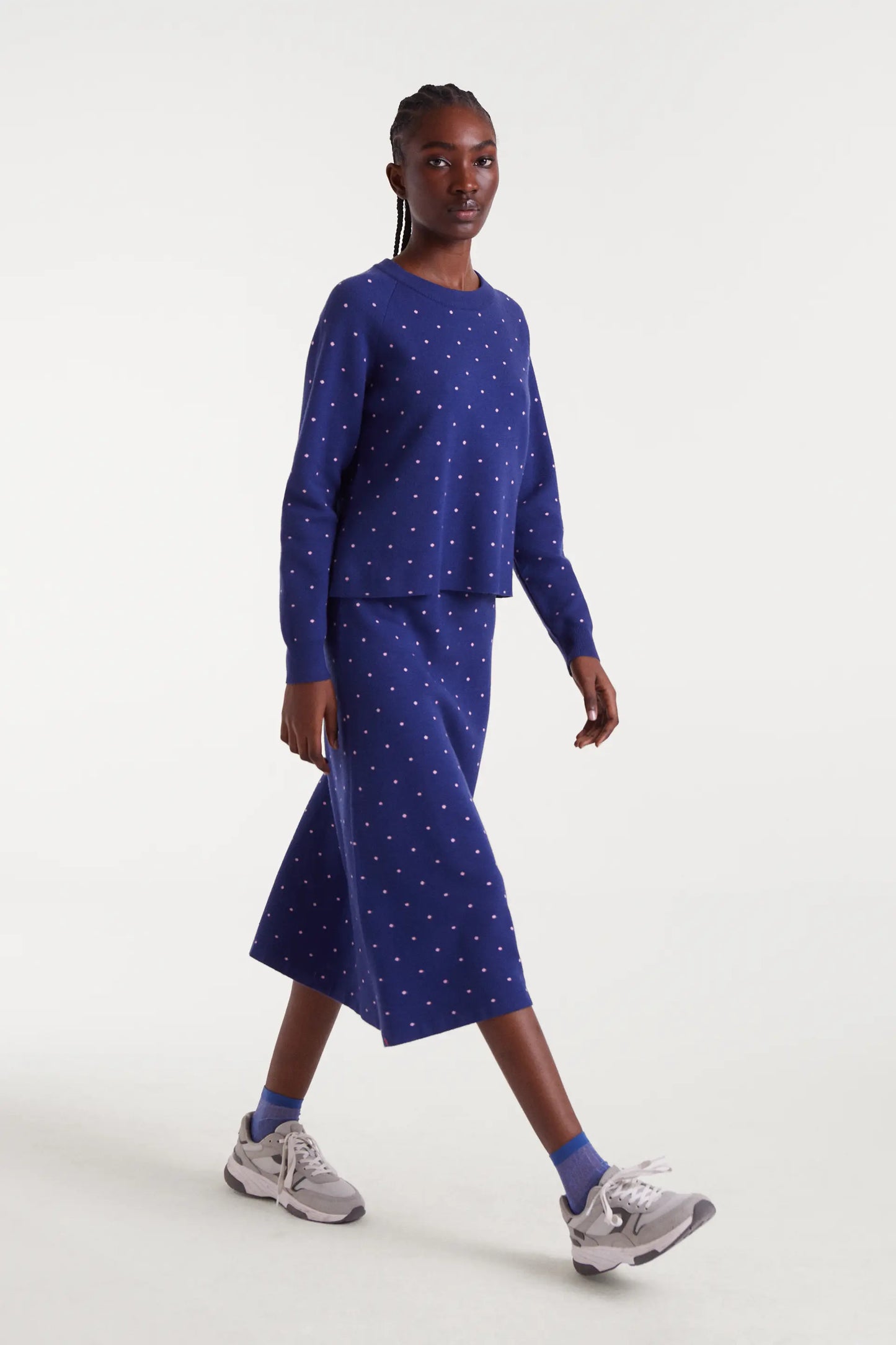 Gonna midi in maglia jacquard a pois, blu navy e rosa