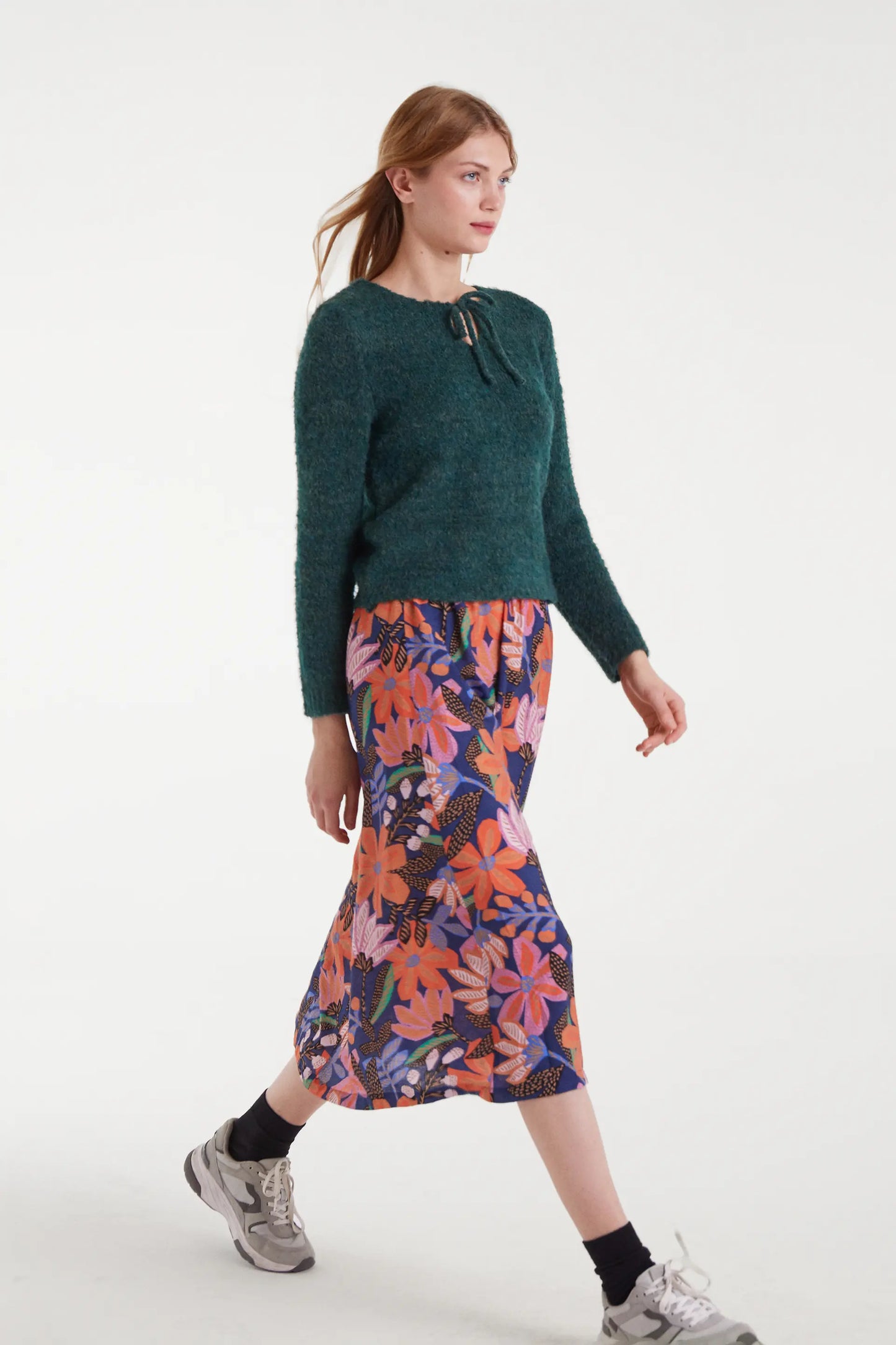 Maglione lavorato a maglia verde testurizzato