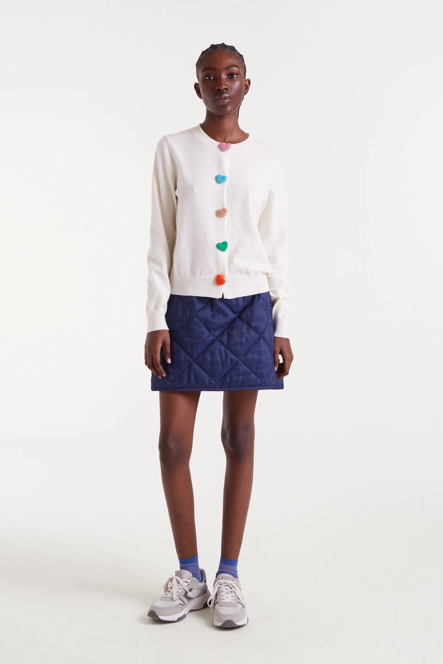 Cárdigan punto con detalle de corazones blanco