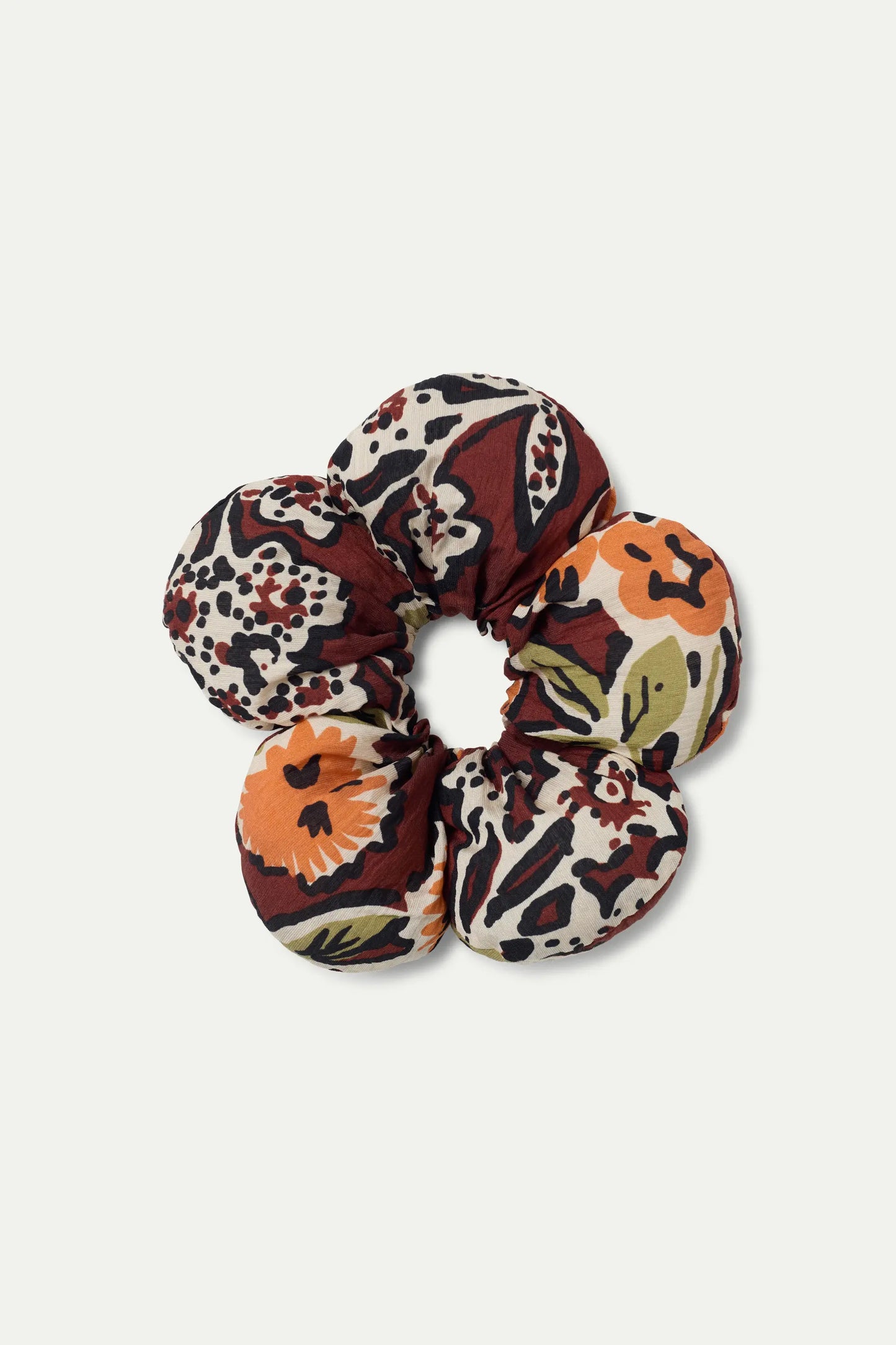 Daisy flower-shaped scrunchie