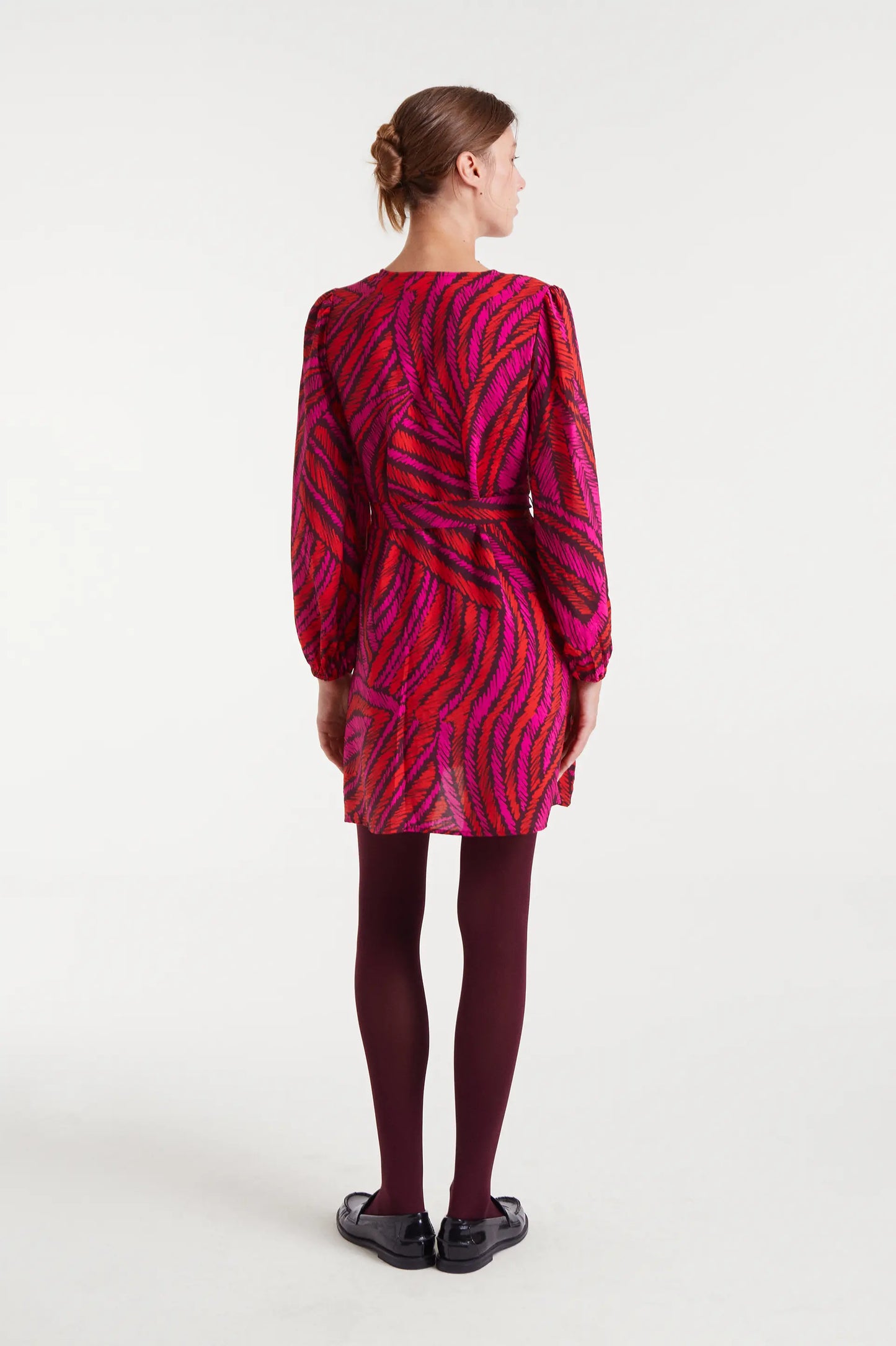 Abito corto in crêpe leggero con stampa Fedora