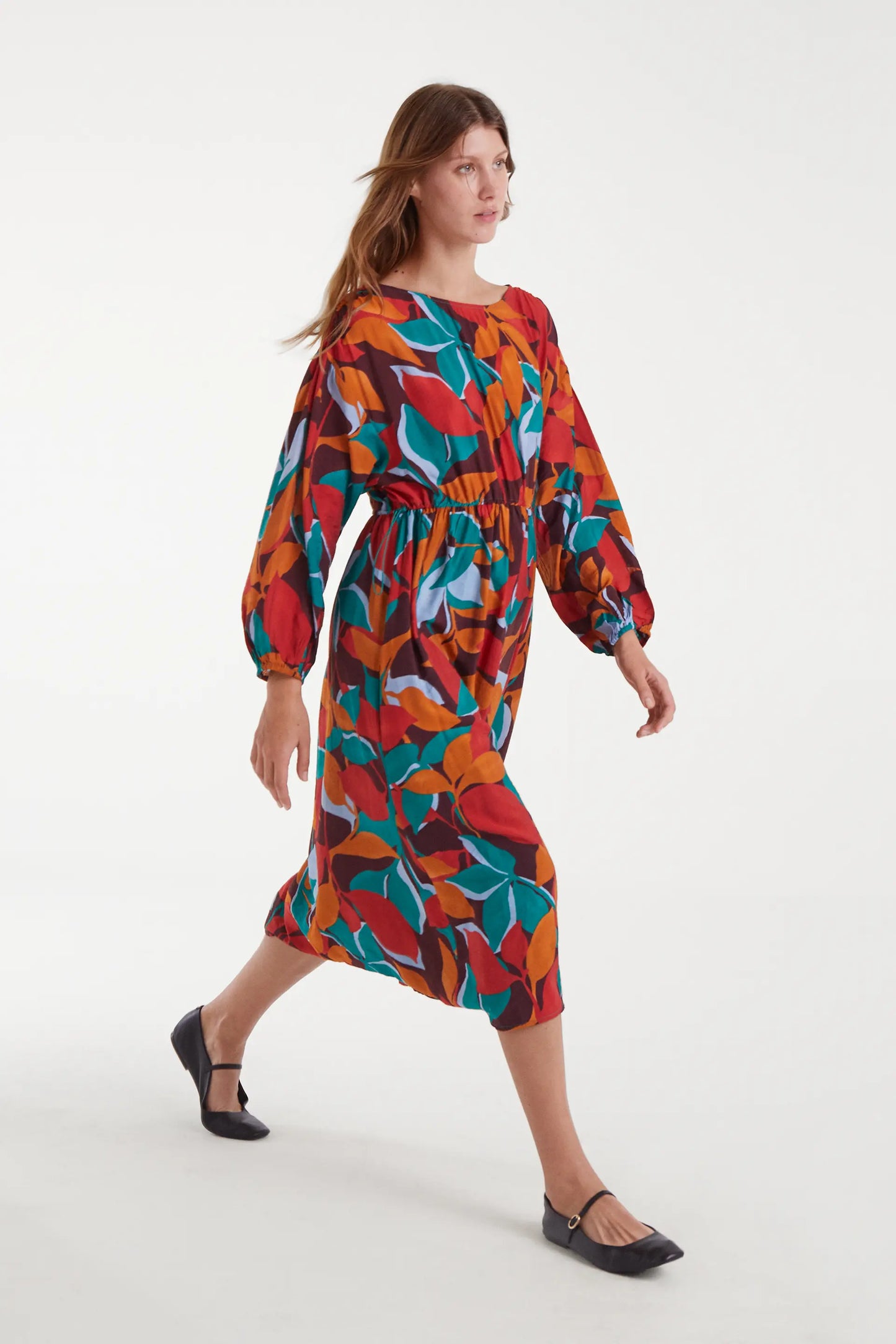 Abito midi in crêpe leggero con stampa Ponziana