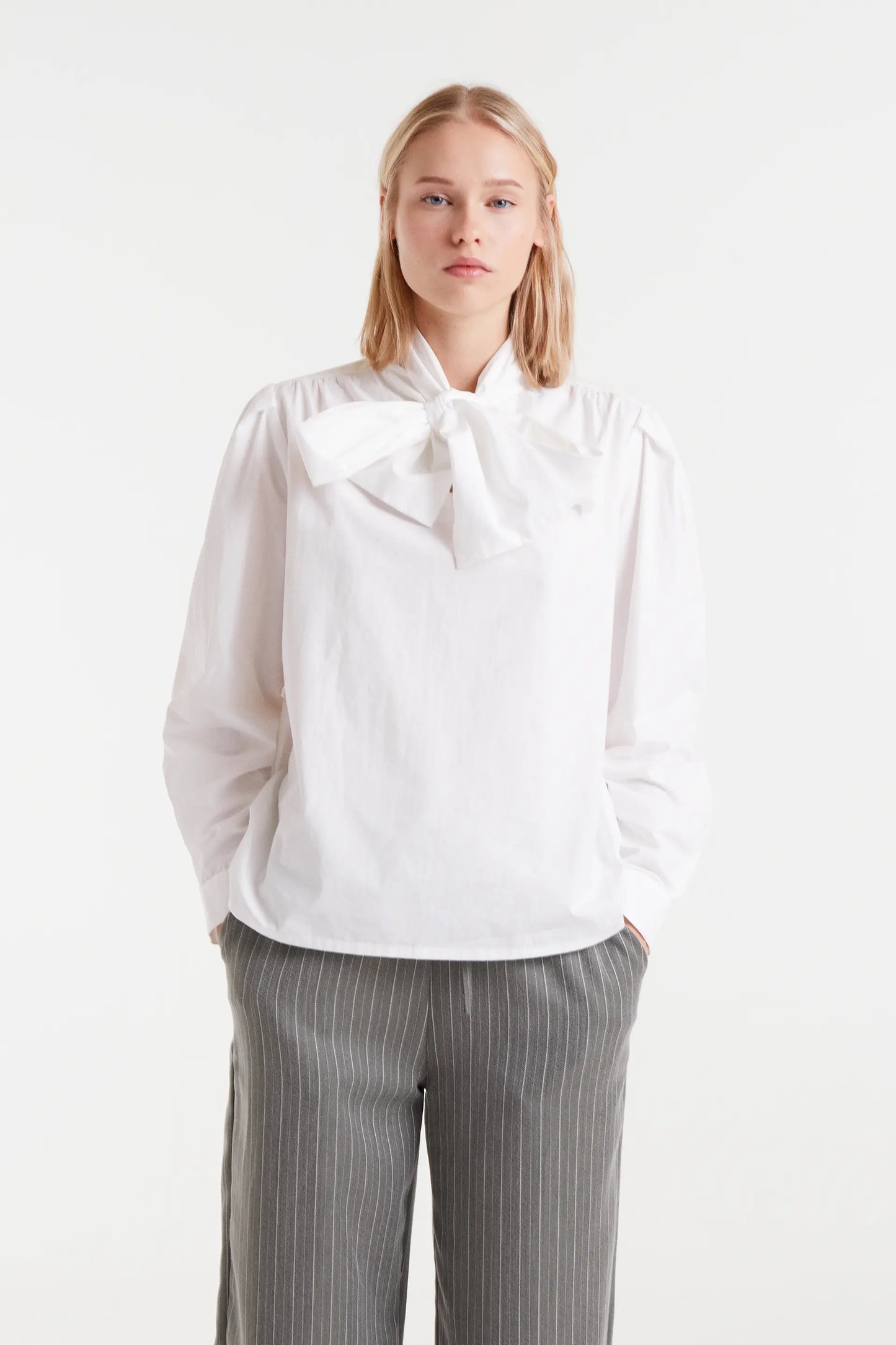 Camisa 100% algodón lazada blanco