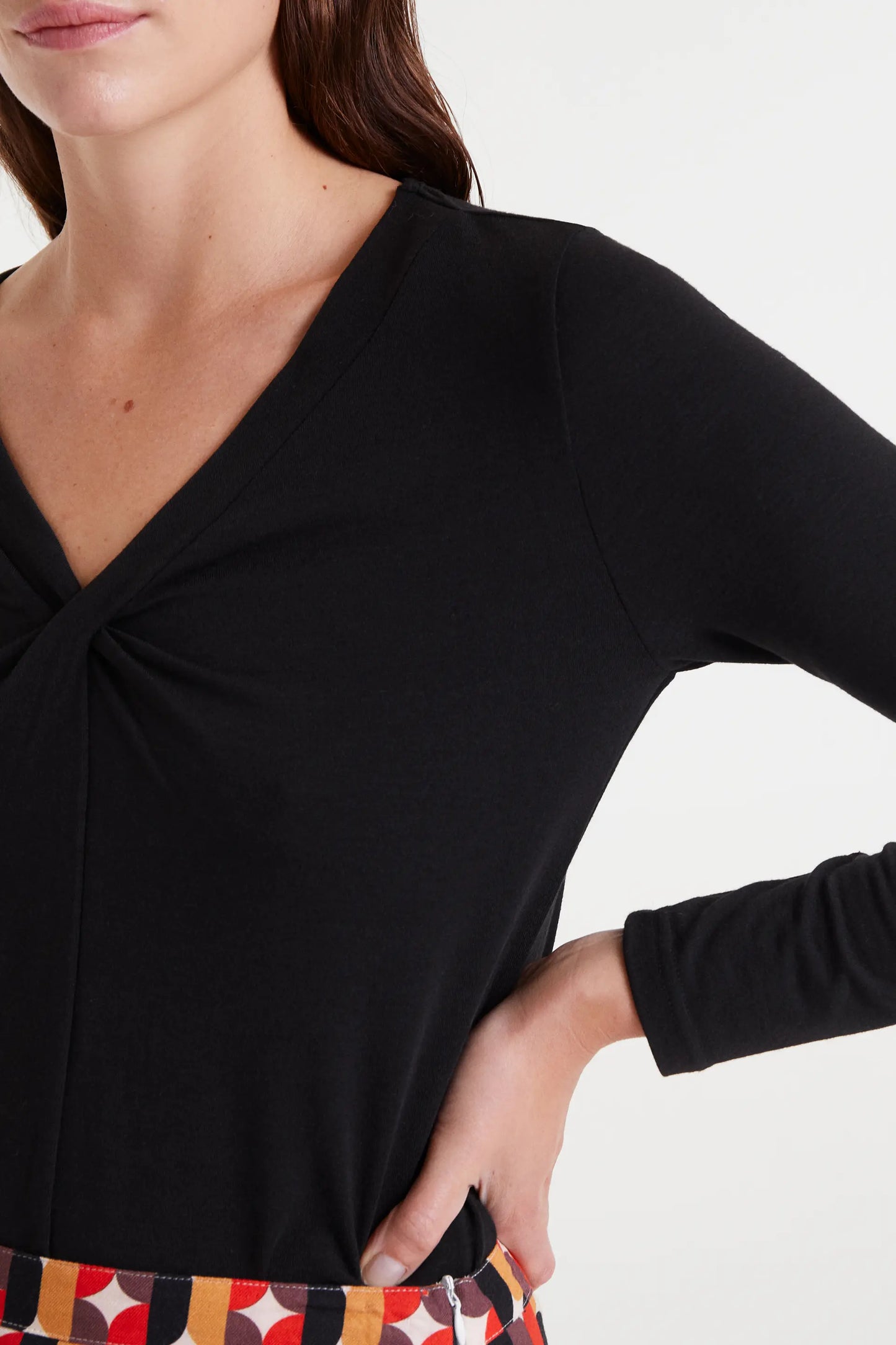 Camiseta anudada negra