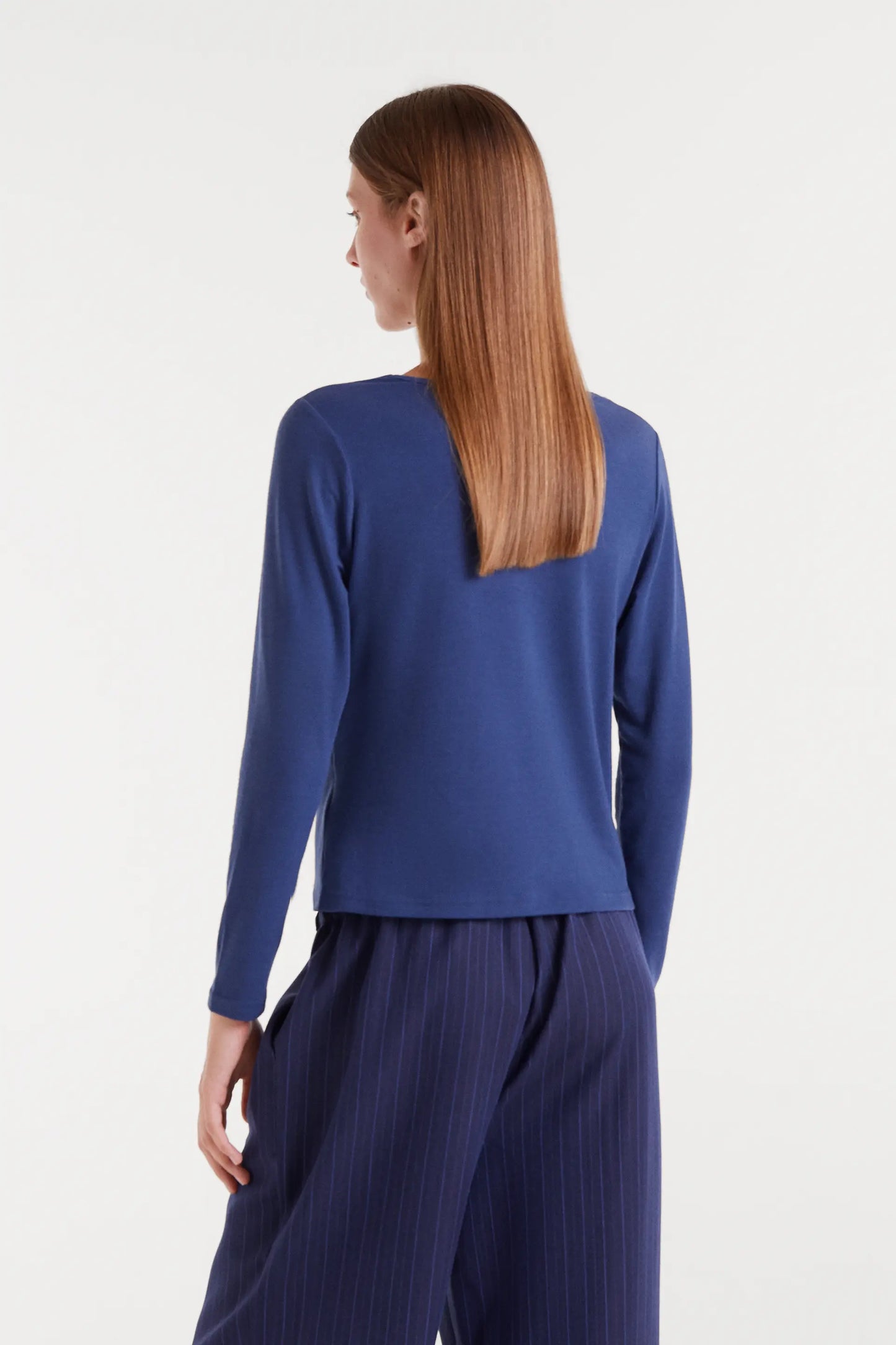 Camiseta anudada azul