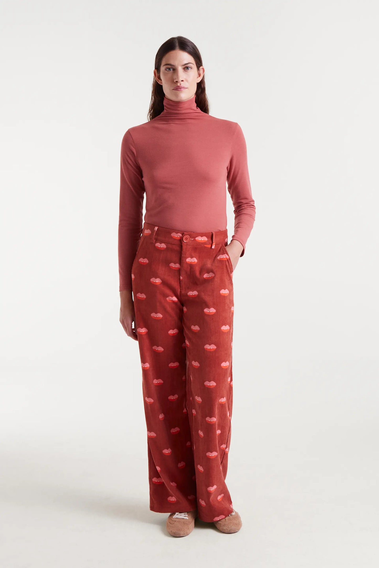 Terracotta high-neck T-shirt