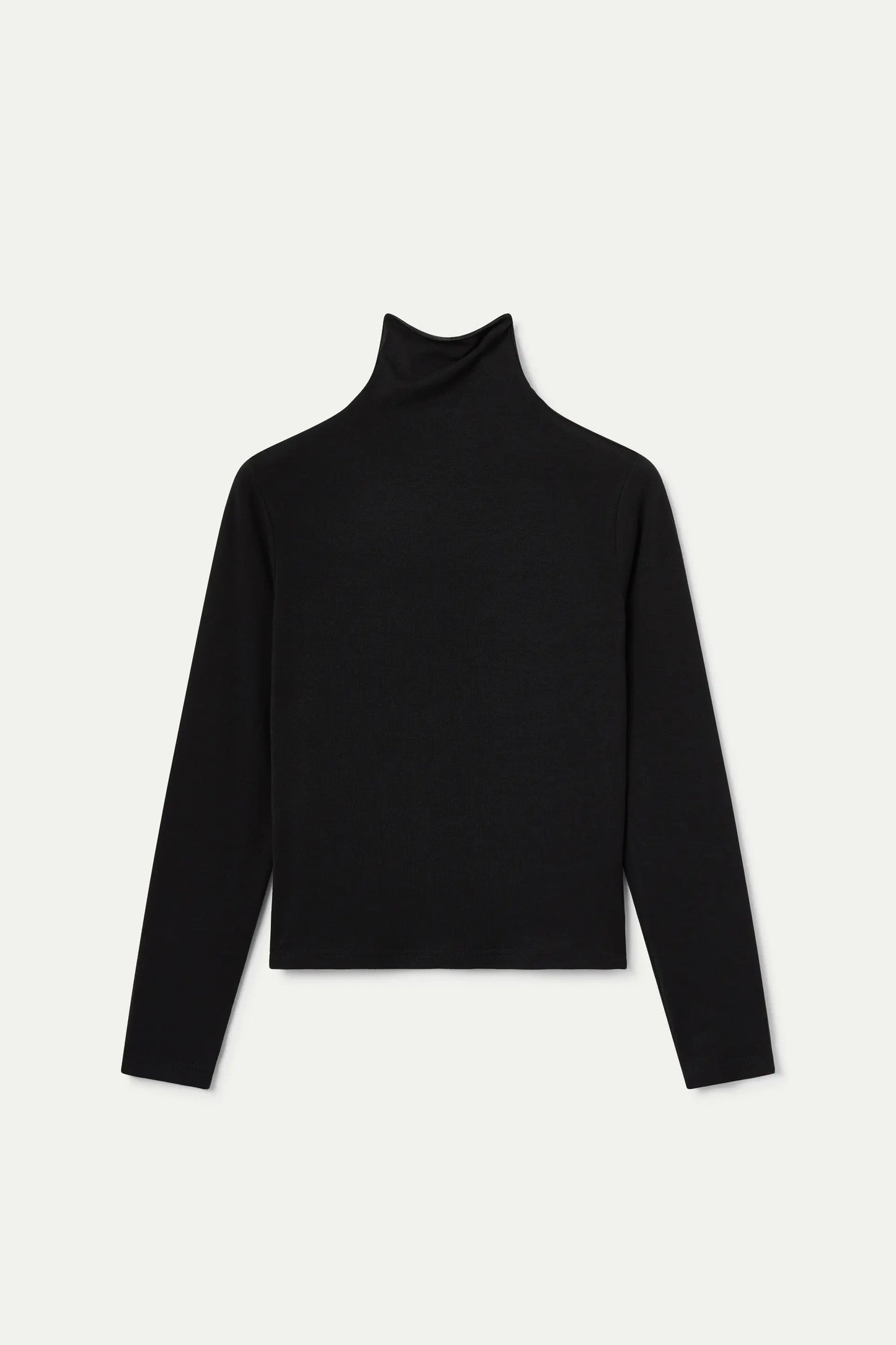 Camiseta cuello alto negro