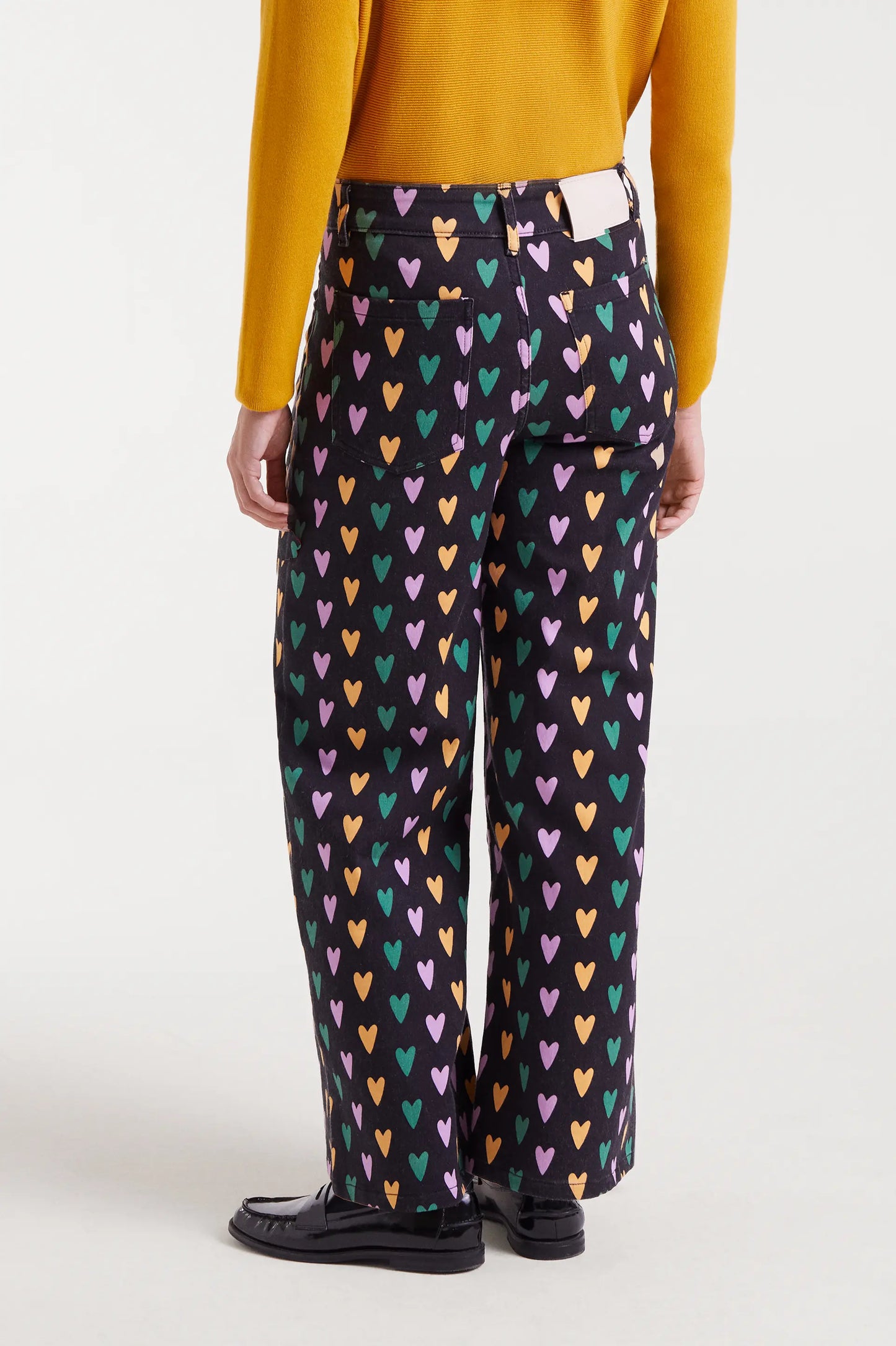 Jeans with Cupid Lines print