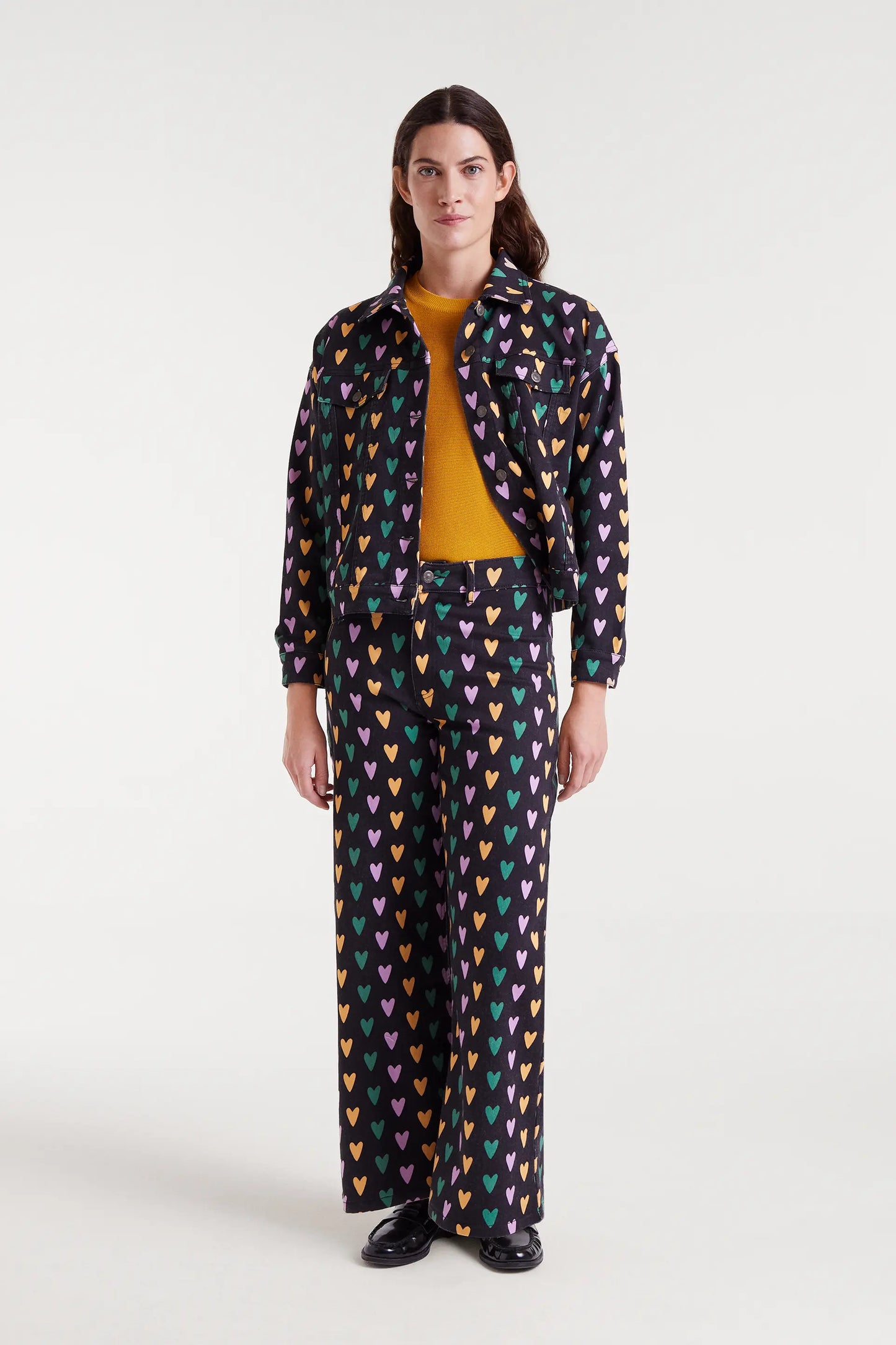 Jeans with Cupid Lines print