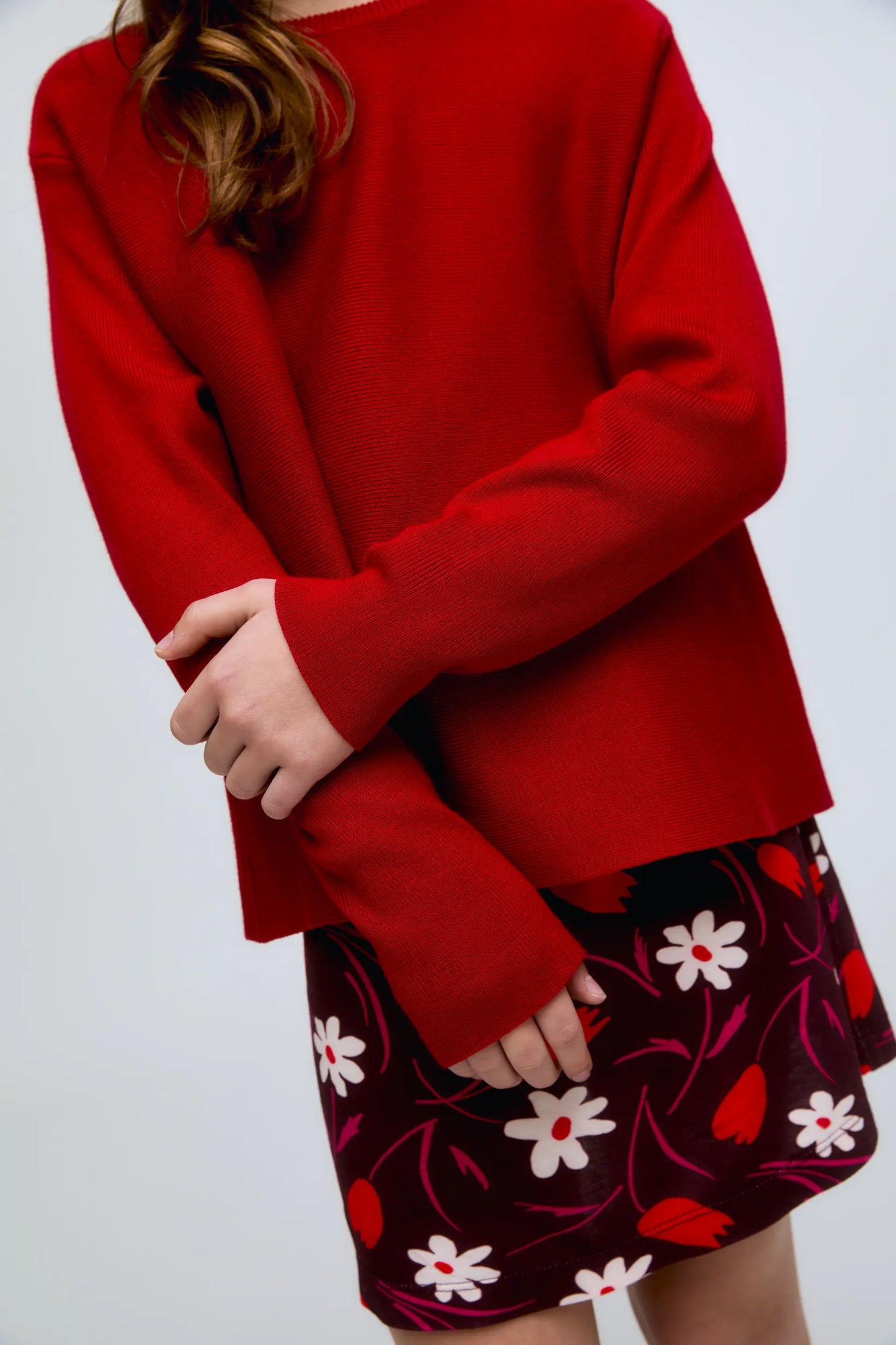 Red fine knit long-sleeved girl's sweater