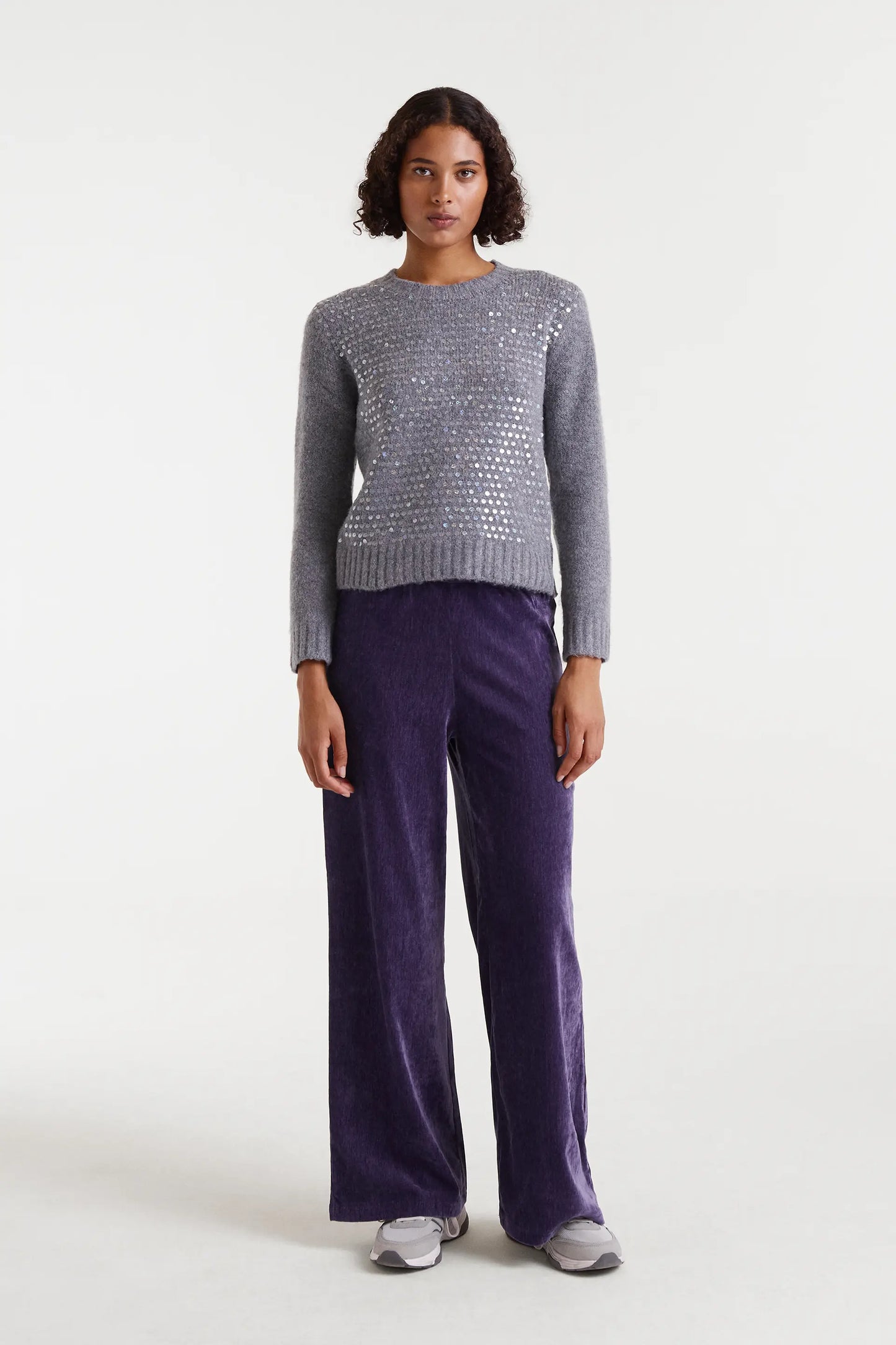 Gray knit sweater with sequin details