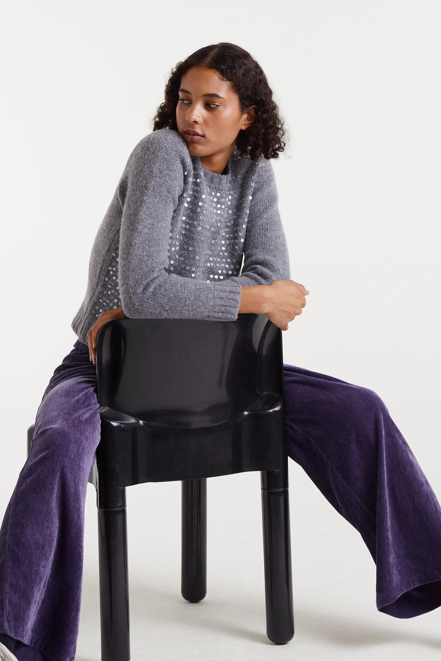 Gray knit sweater with sequin details