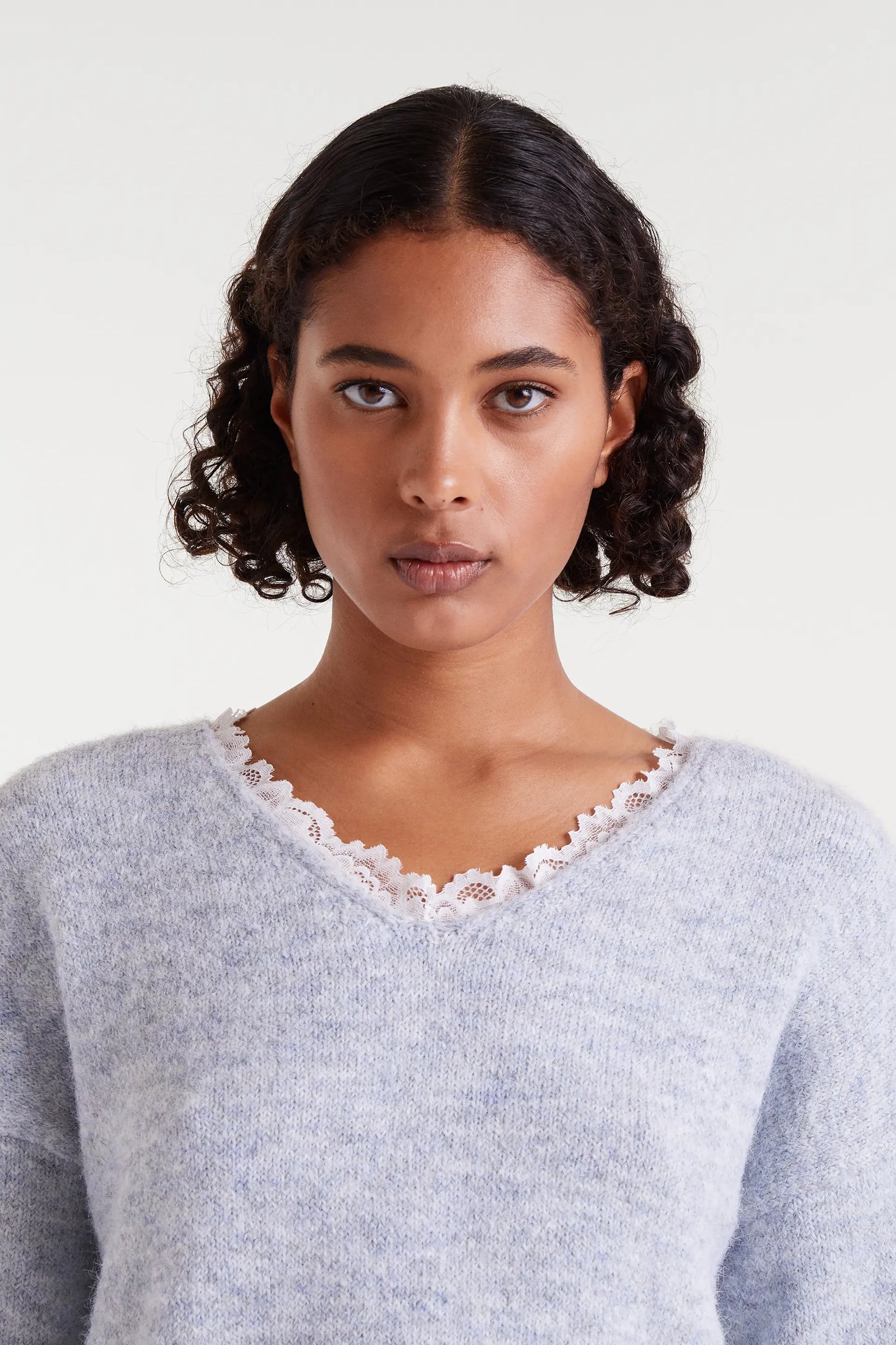 Maglione in pizzo lavorato a maglia fine