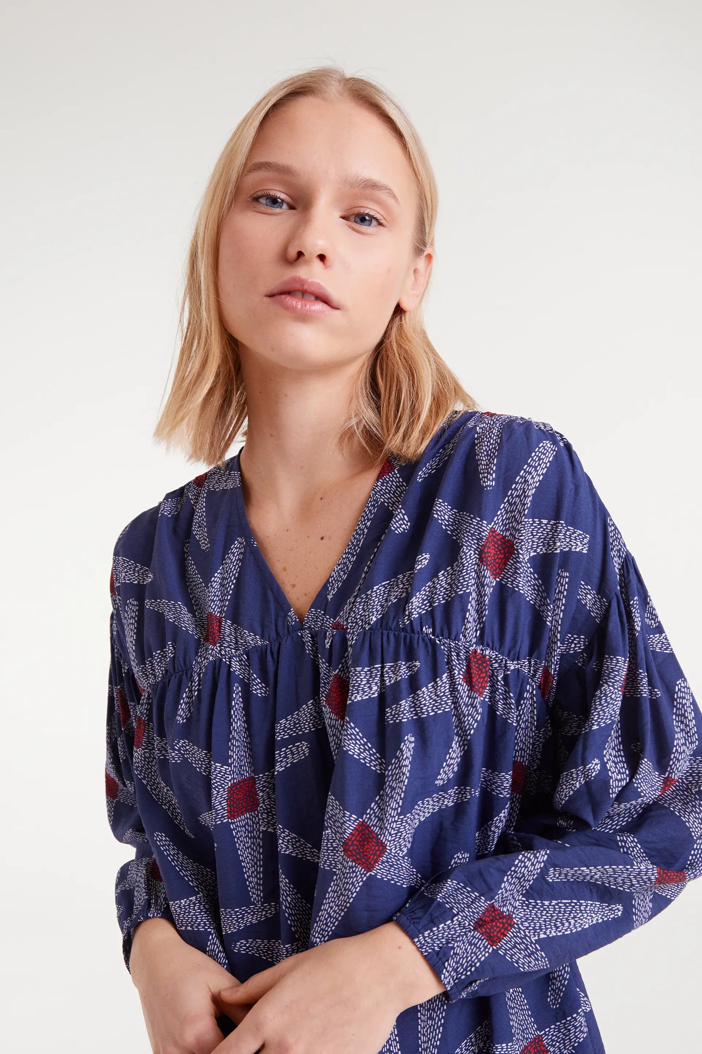 Vestido corto con estampado Starships