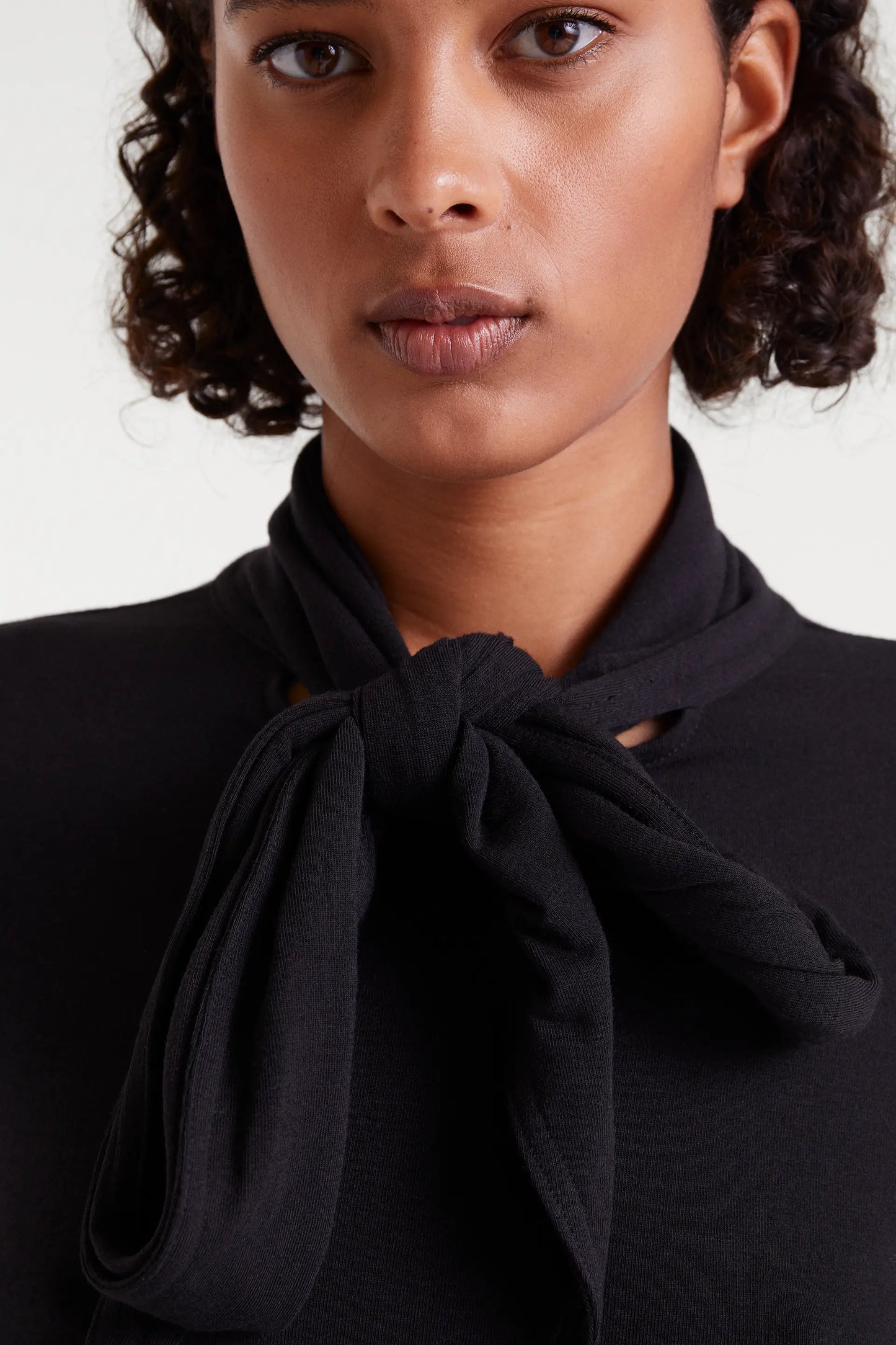 Camiseta lazada manga larga negro