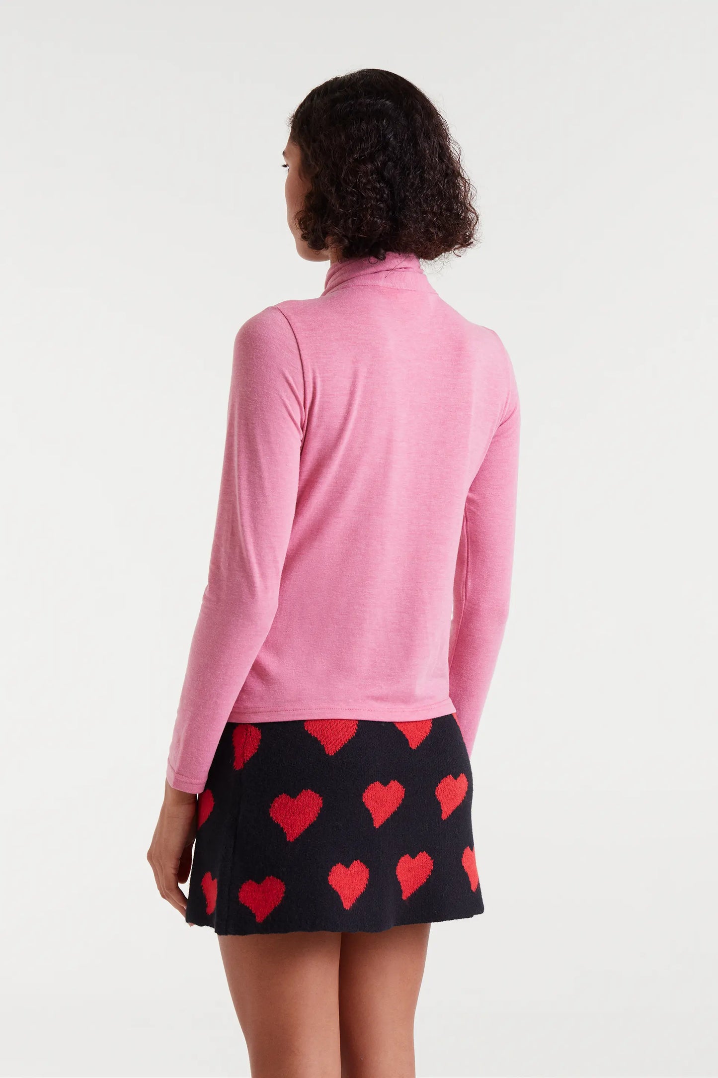 Pink long-sleeved lace-up shirt