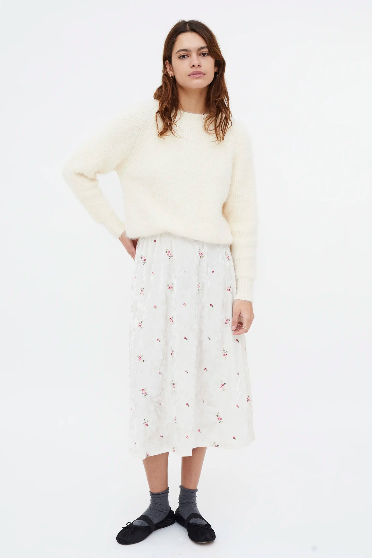 Velvet midi skirt with floral embroidery