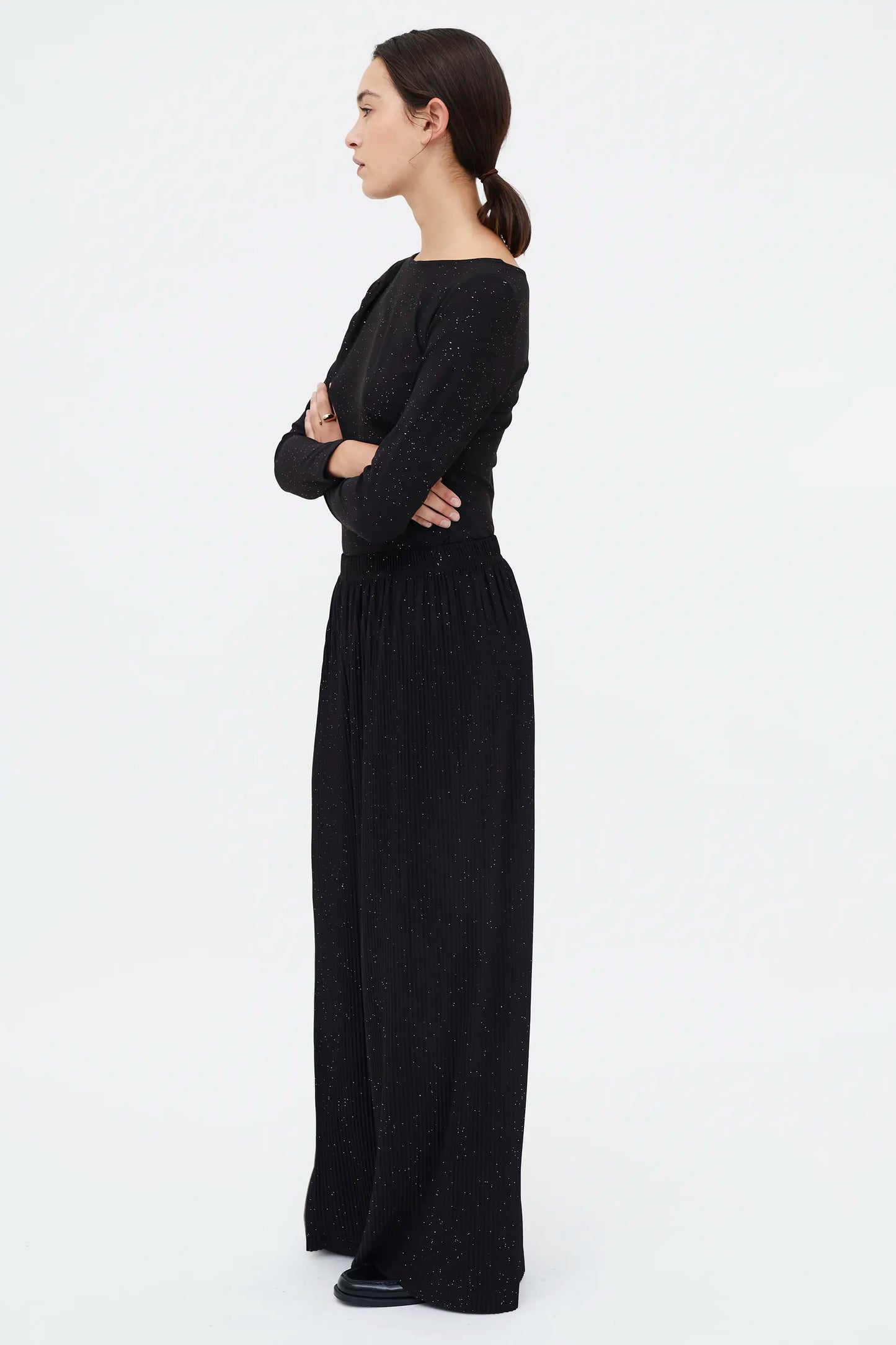 Pleated crepe trousers with black lurex