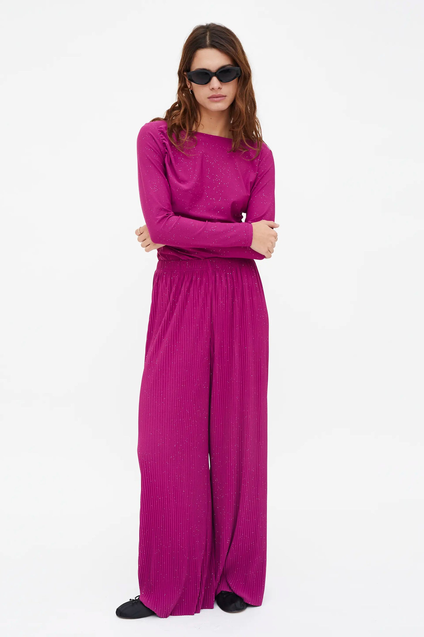 Pleated crepe trousers with magenta lurex
