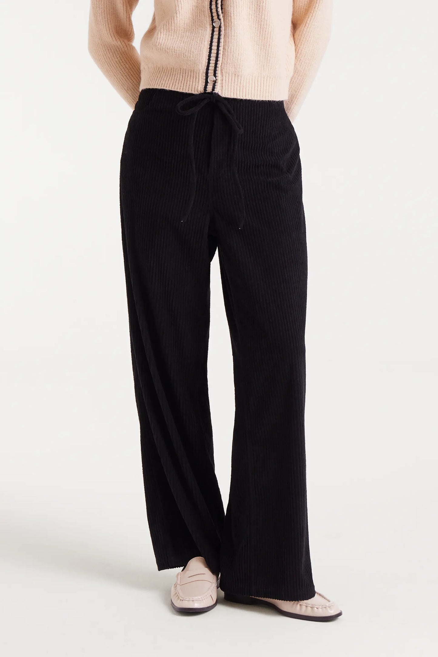 Pantaloni dritti in velluto a coste nero