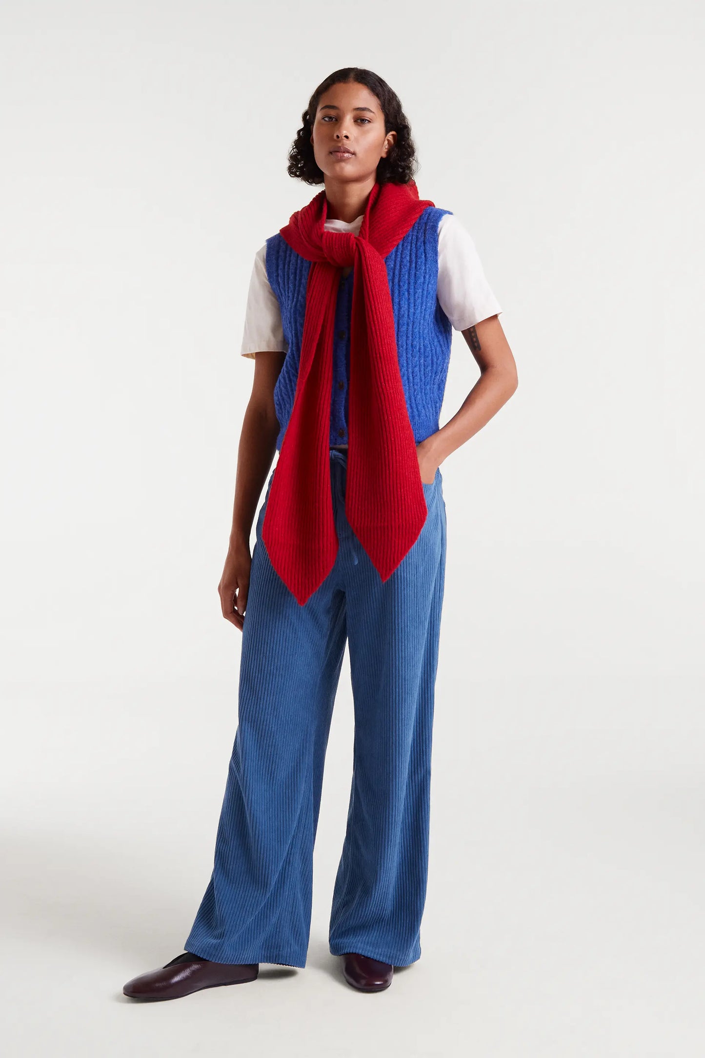 Pantaloni dritti in velluto a coste blu