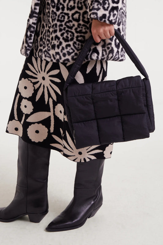 Bolso acolchado negro