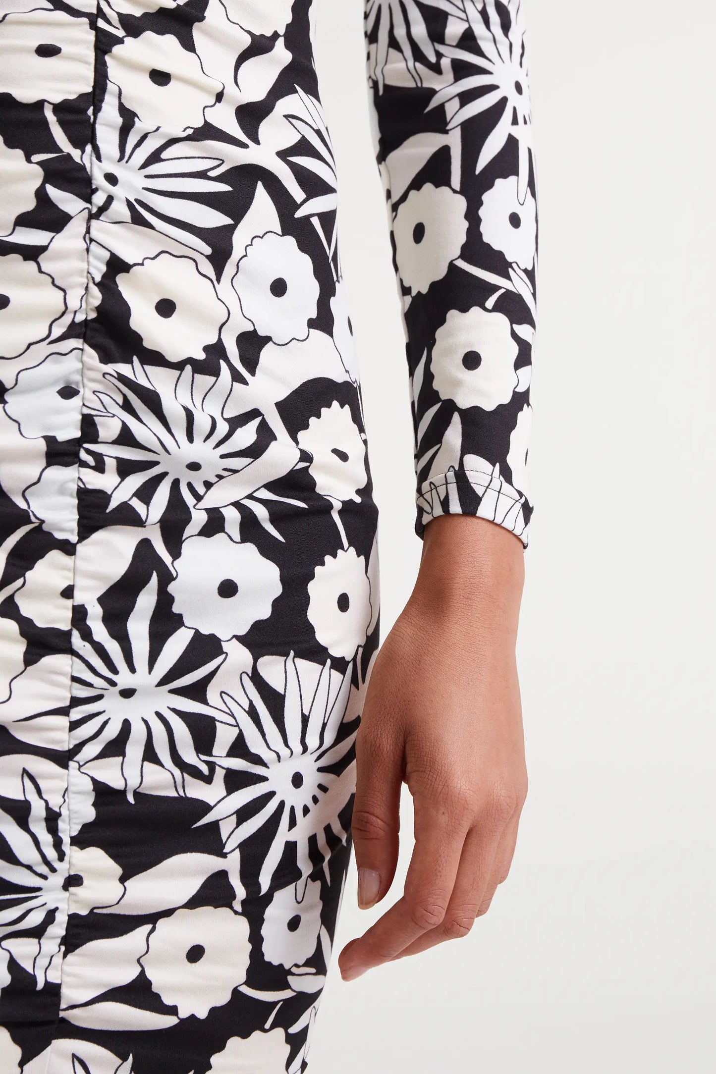 Vestido corto con estampado Tofu