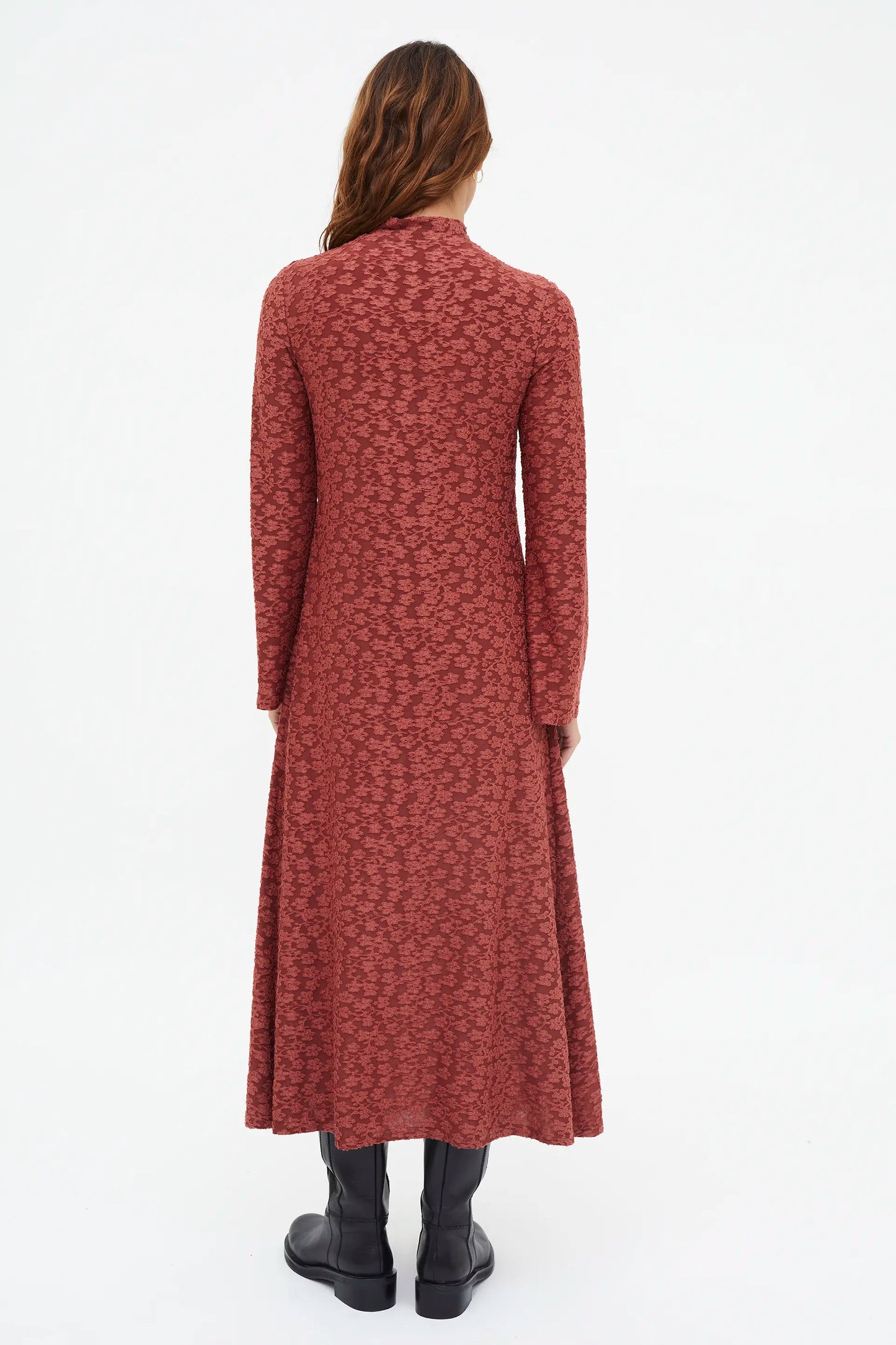 Long dress with brown floral lace