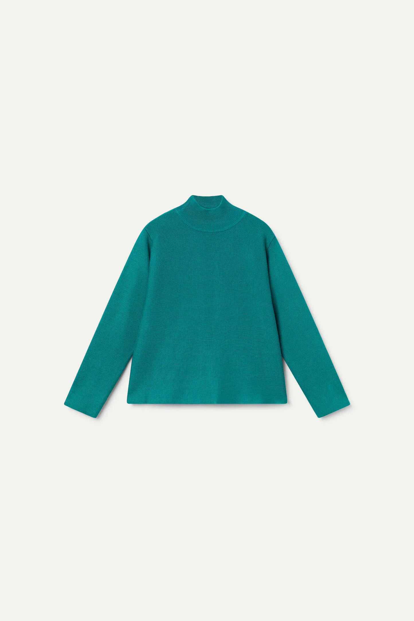Girl's green long-sleeved turtleneck sweater