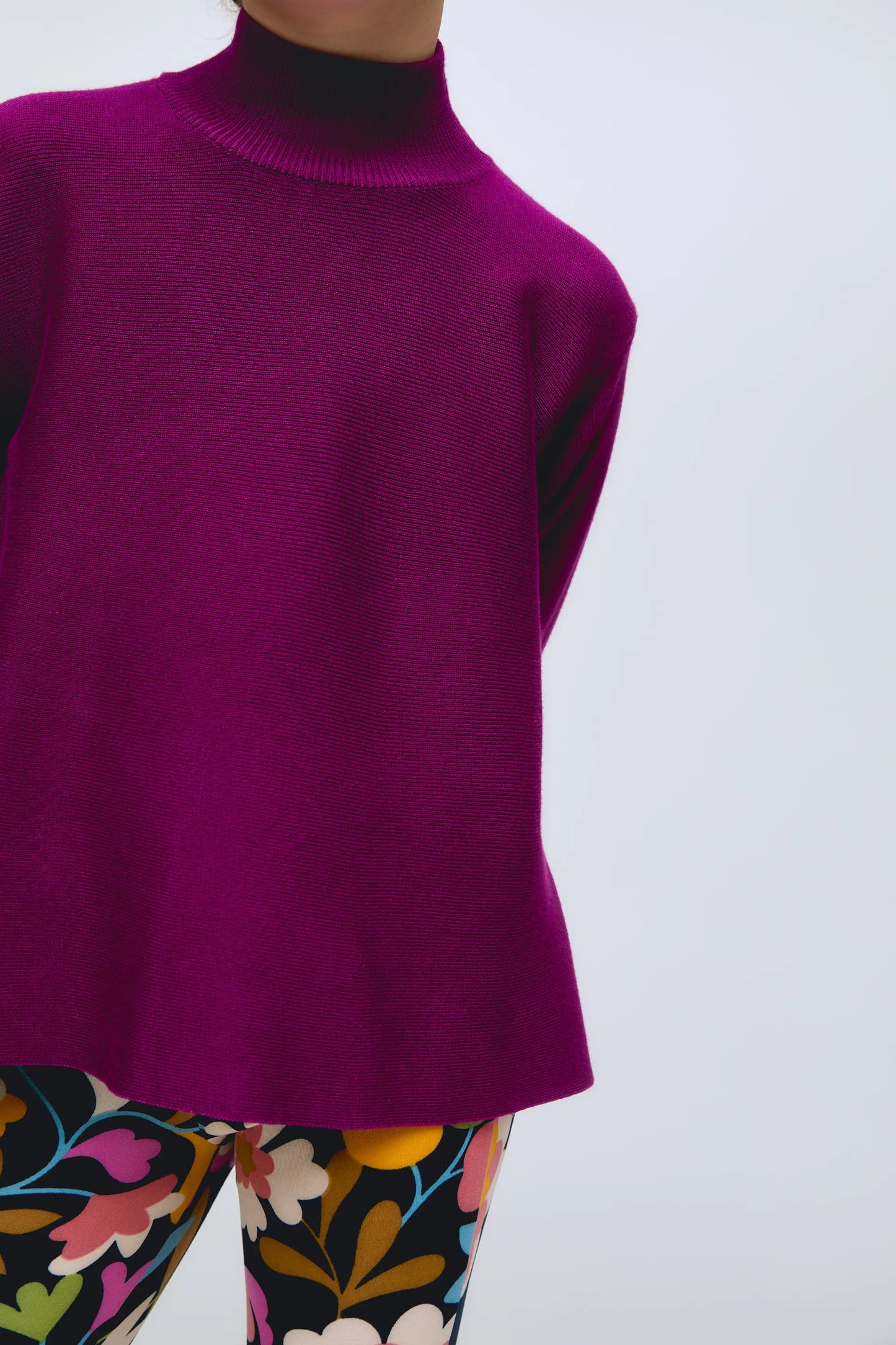 Girls' purple long-sleeved turtleneck sweater