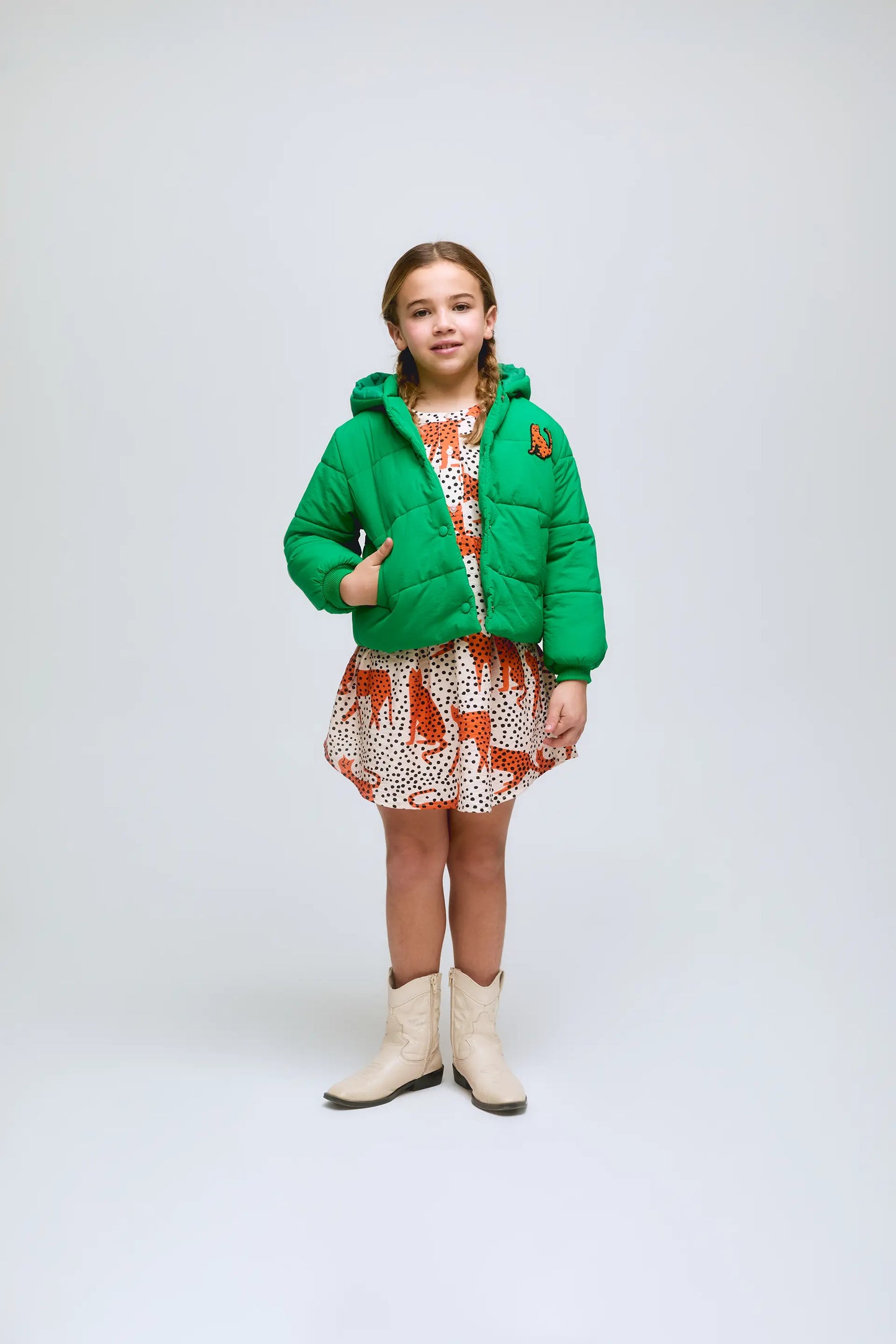 Cappotto trapuntato verde unisex con leopardo ricamato