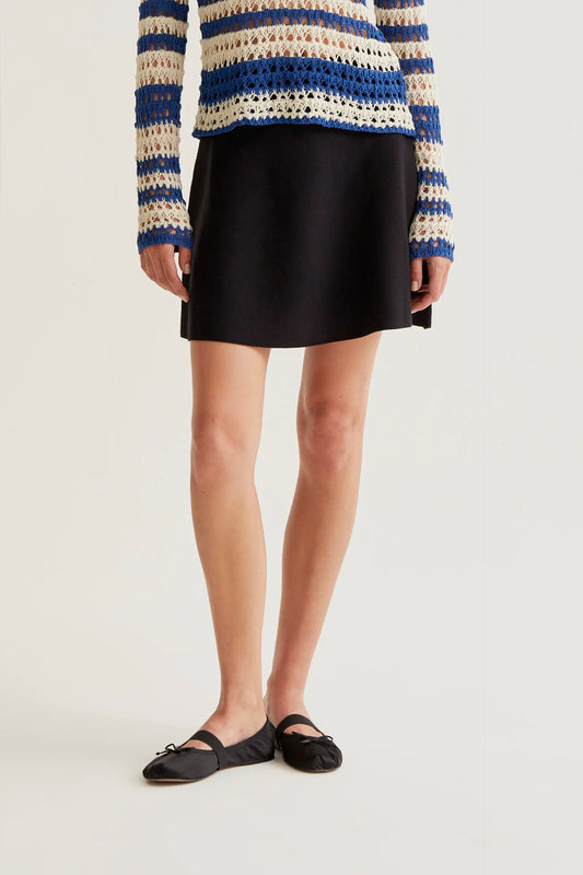 short black knit skirt