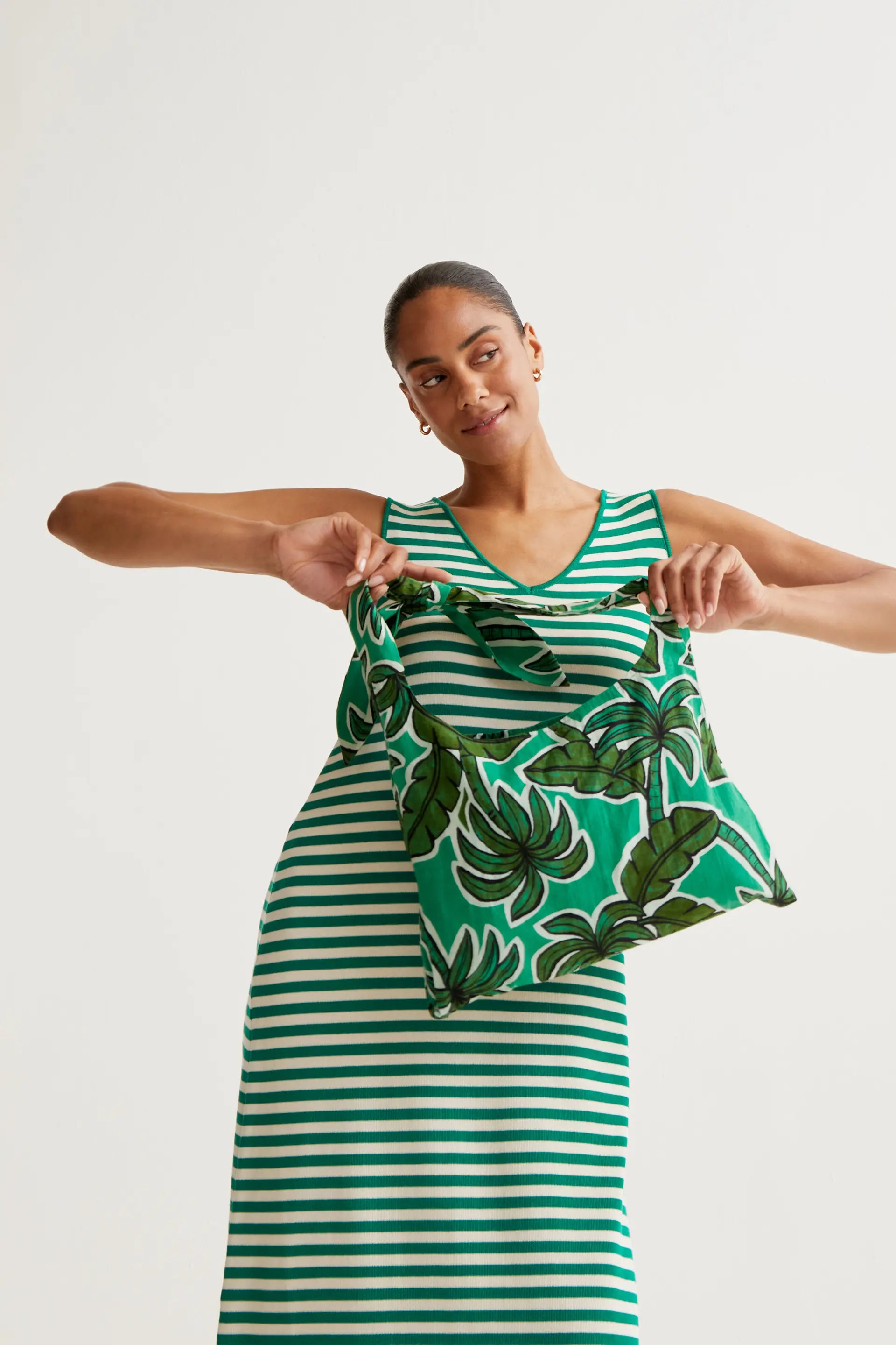Fitted Shirt Midi Dress Linen Shift Dress Tesco Long Knitted Dress With White And Green Striped Fitted Shirt Midi Dress Linen Shift Dress Tesco Long Knitted Dress With White And Green Striped