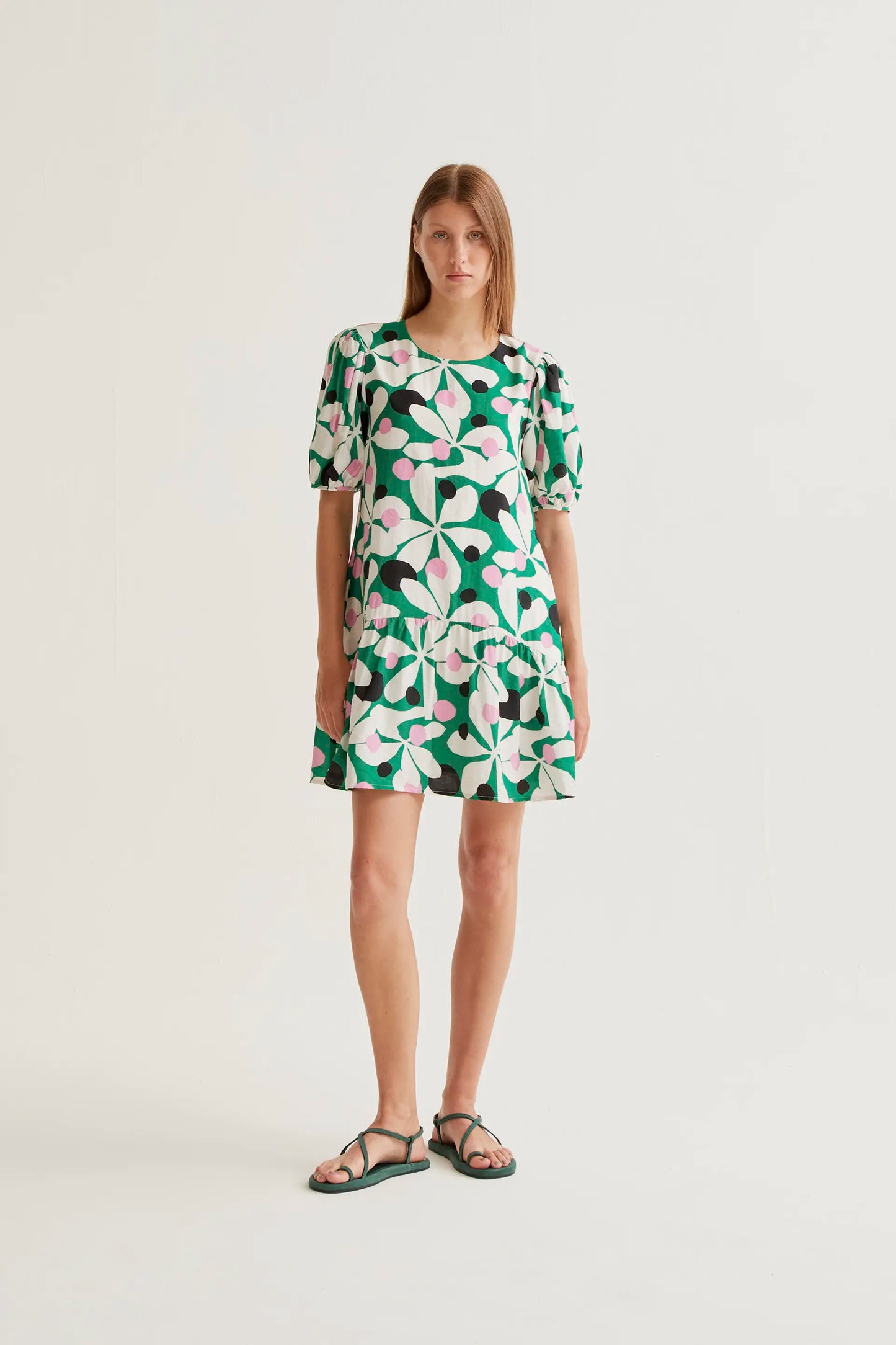 Vestido corto con estampado Hosta